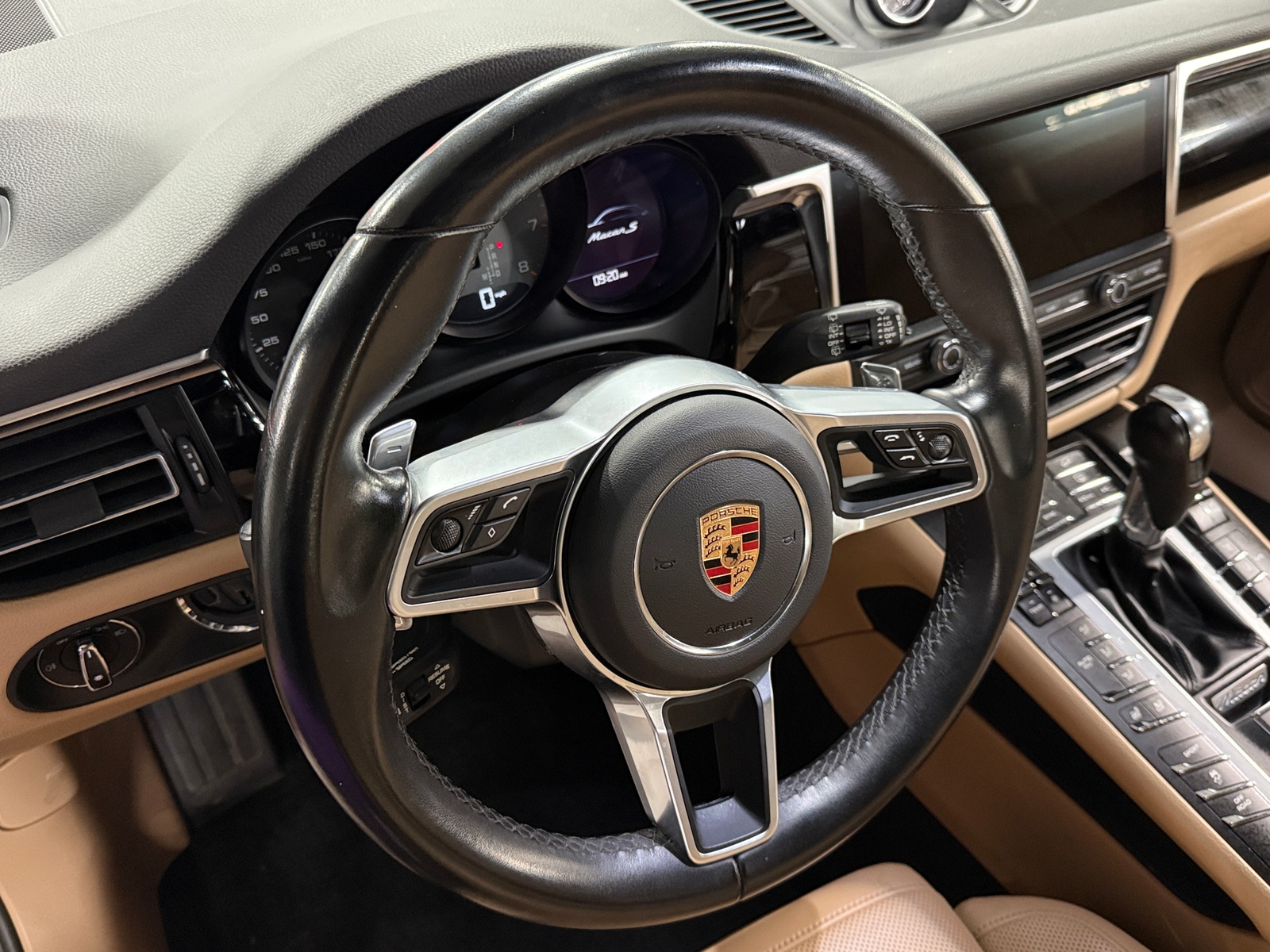 Thumbnail: 2020 Porsche Macan - 4
