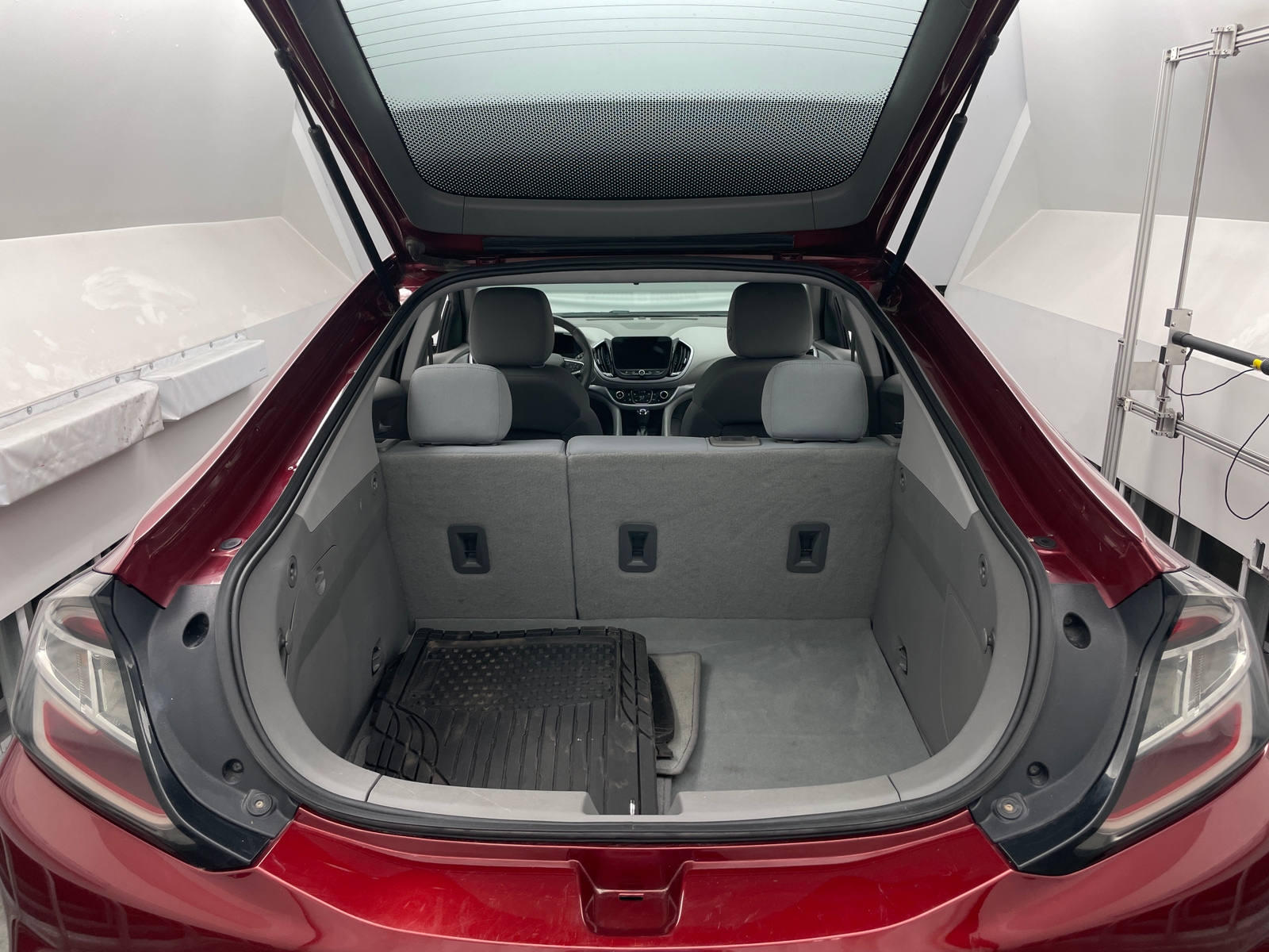 Thumbnail: 2017 Chevrolet Volt - 7