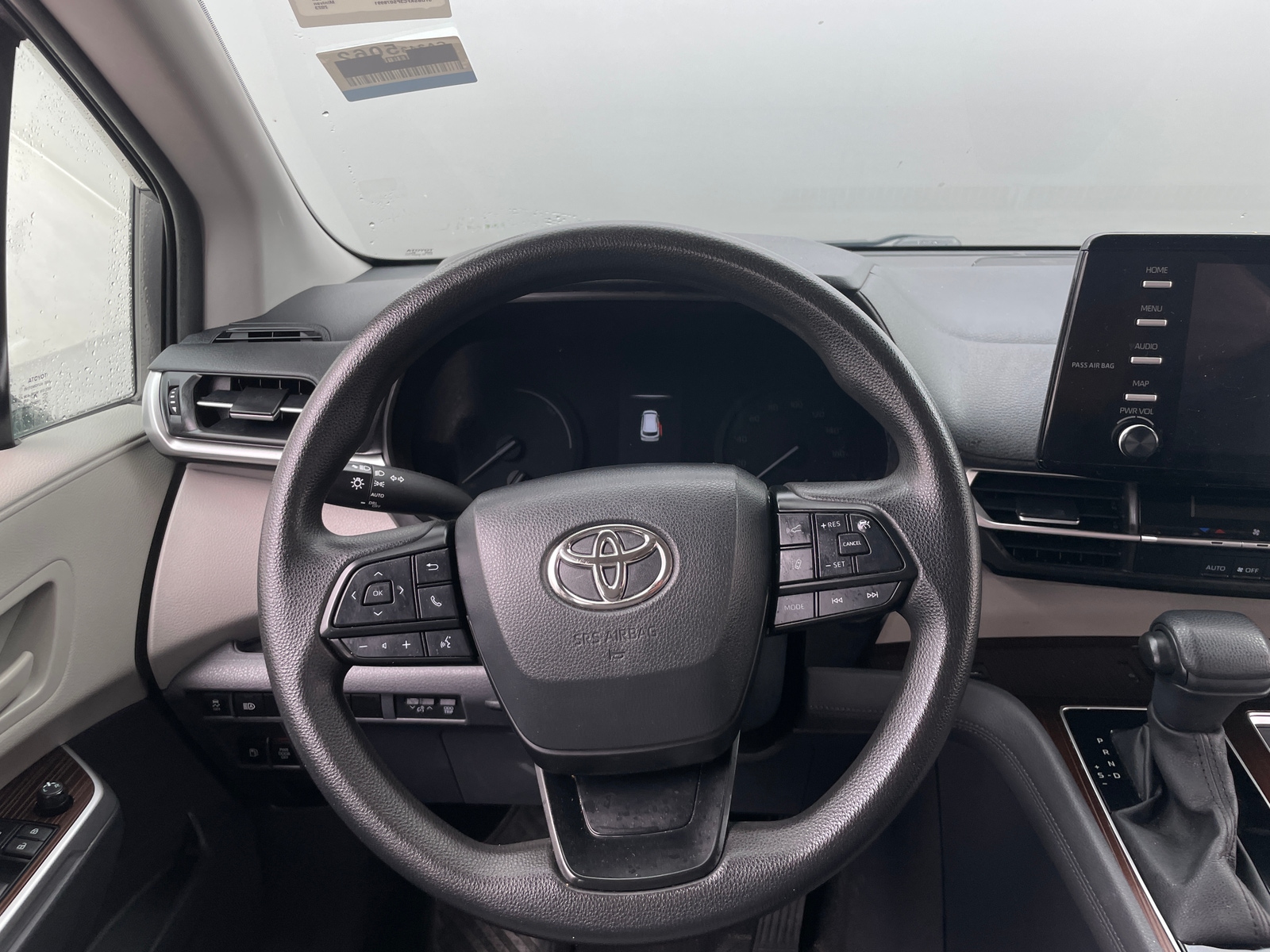 Thumbnail: 2023 Toyota Sienna - 5
