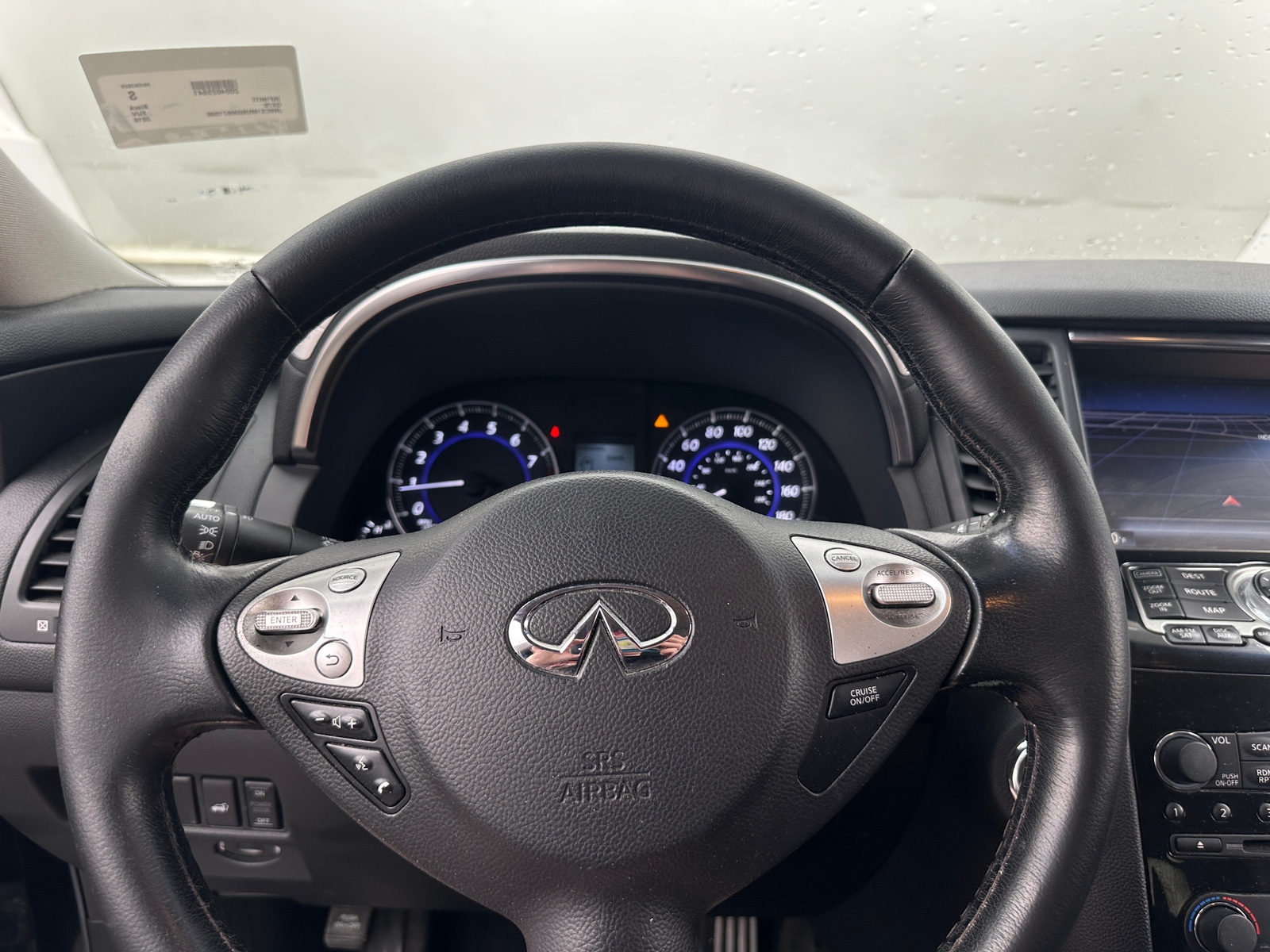 Thumbnail: 2016 INFINITI QX70 - 4