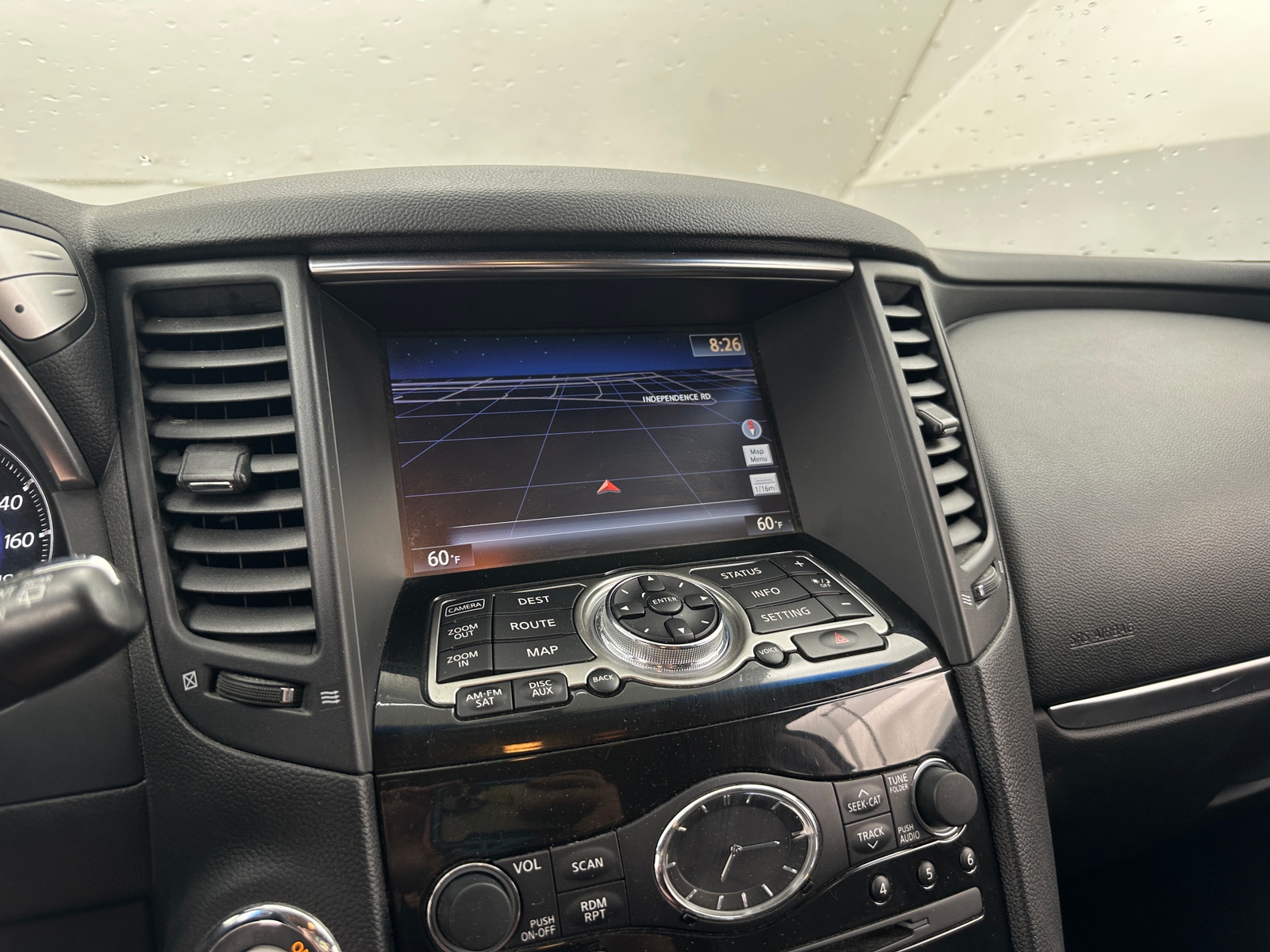 Thumbnail: 2016 INFINITI QX70 - 3