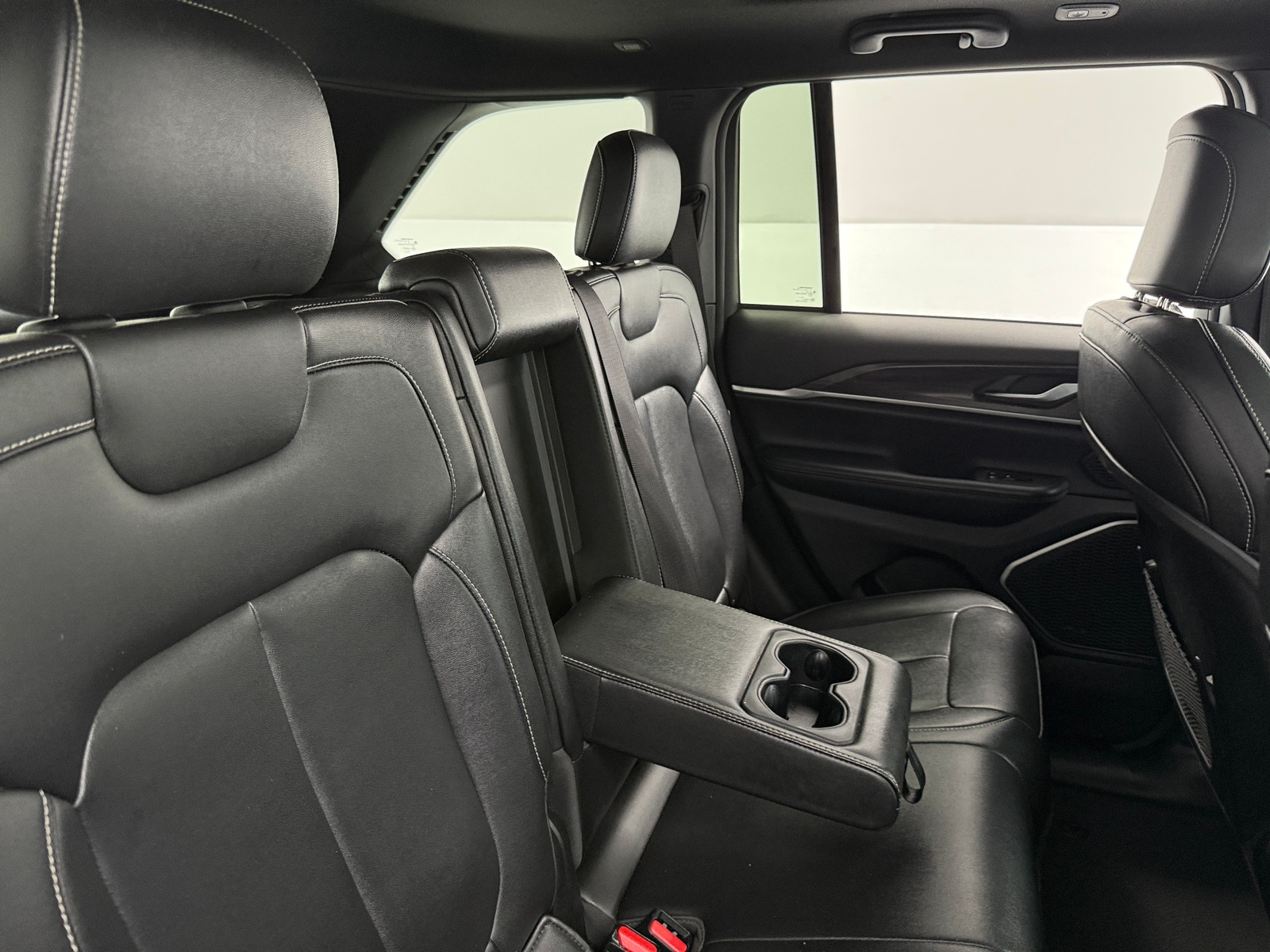 Thumbnail: 2024 Jeep Grand Cherokee - 5