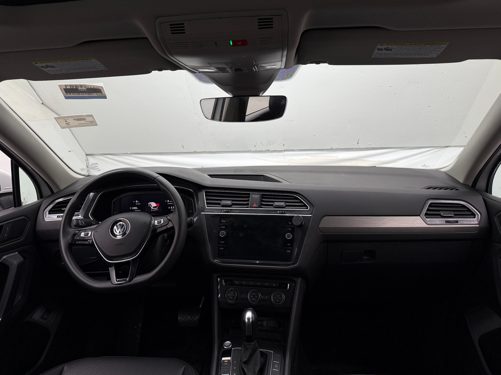 Thumbnail: 2020 Volkswagen Tiguan - 2