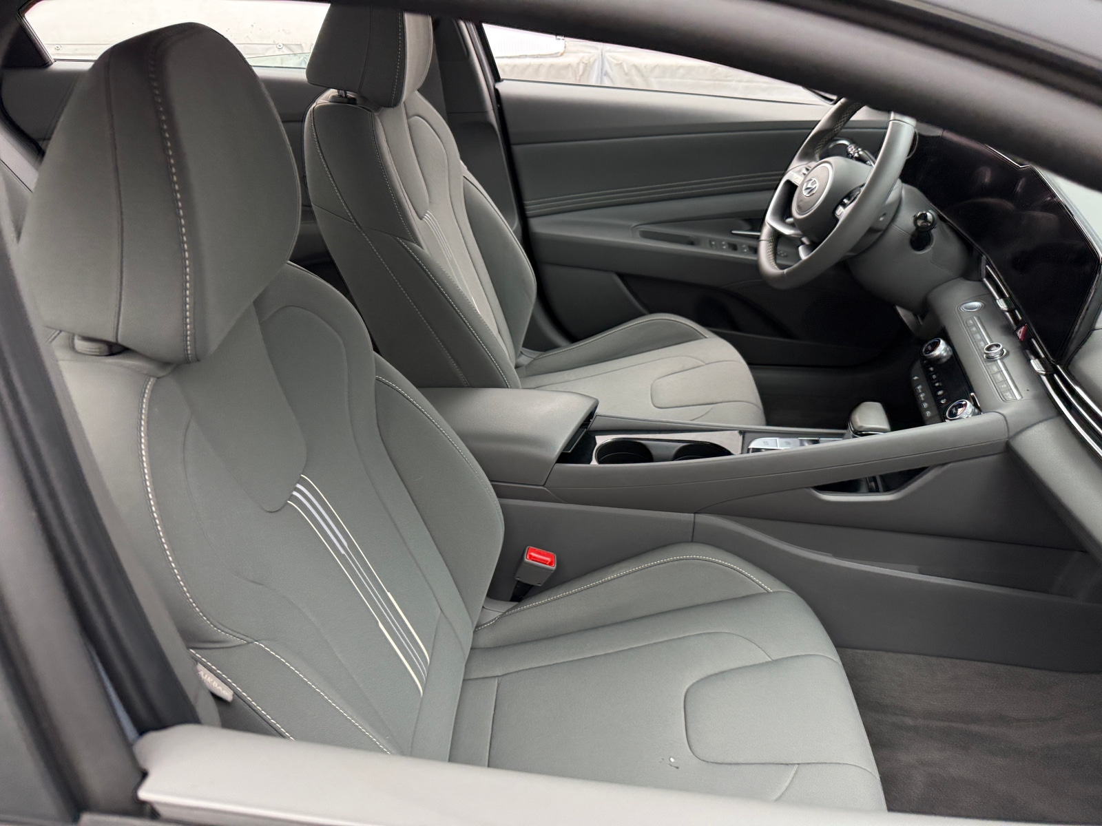 Thumbnail: 2023 Hyundai Elantra - 2
