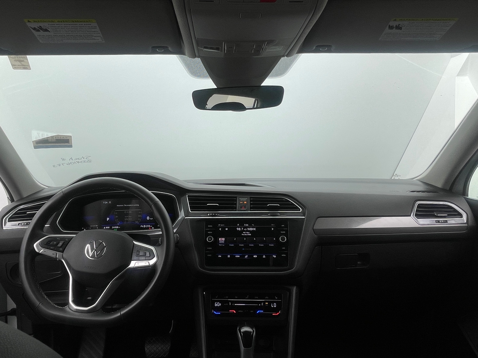 Thumbnail: 2024 Volkswagen Tiguan - 2