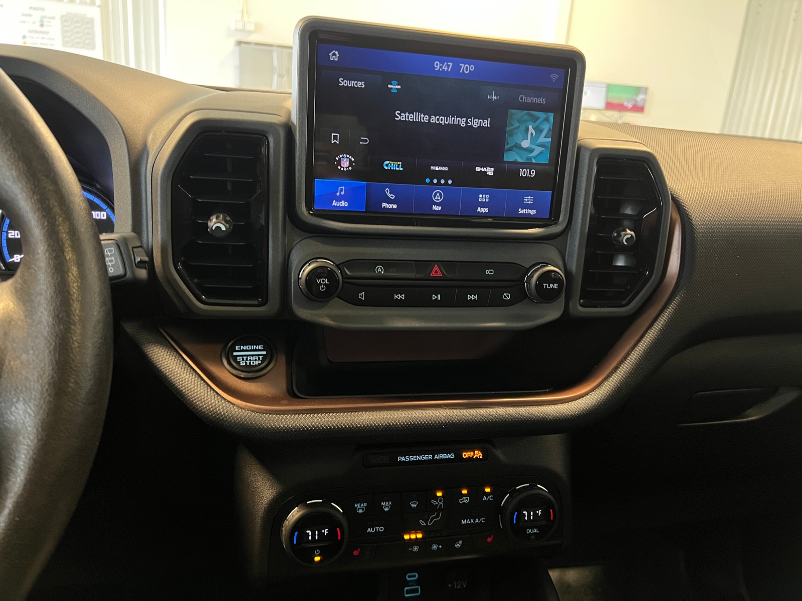 Thumbnail: 2021 Ford Bronco Sport - 4