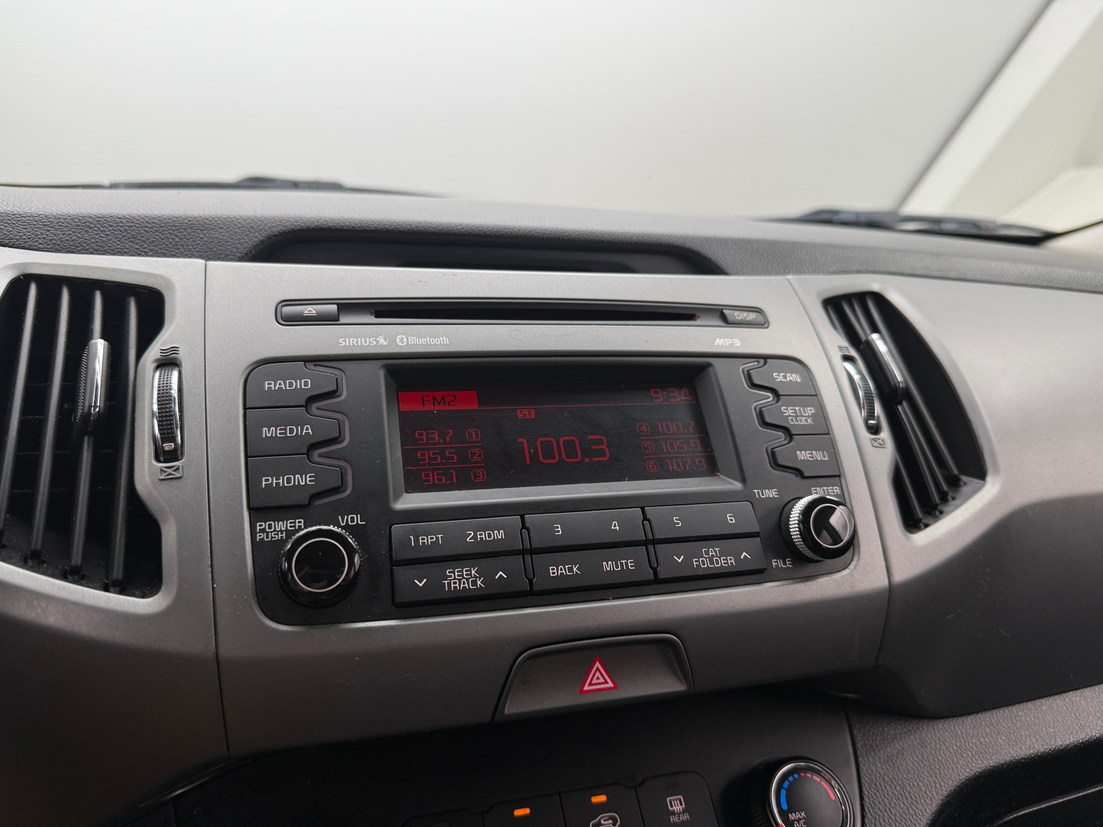 Thumbnail: 2016 Kia Sportage - 4