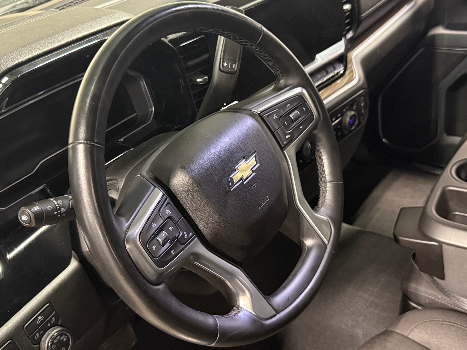Thumbnail: 2024 Chevrolet Silverado 1500 - 5