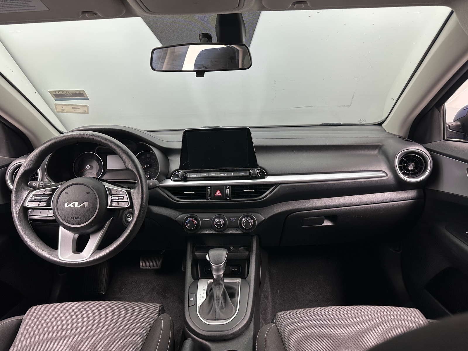 Thumbnail: 2023 Kia Forte - 3