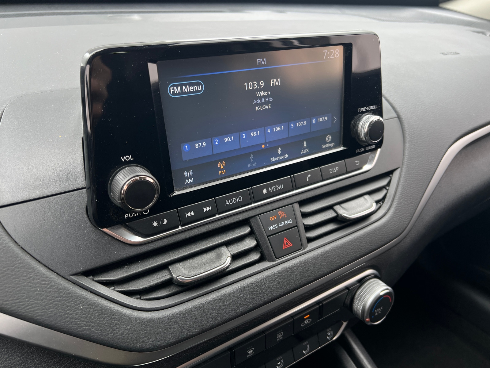 Thumbnail: 2022 Nissan Altima - 4