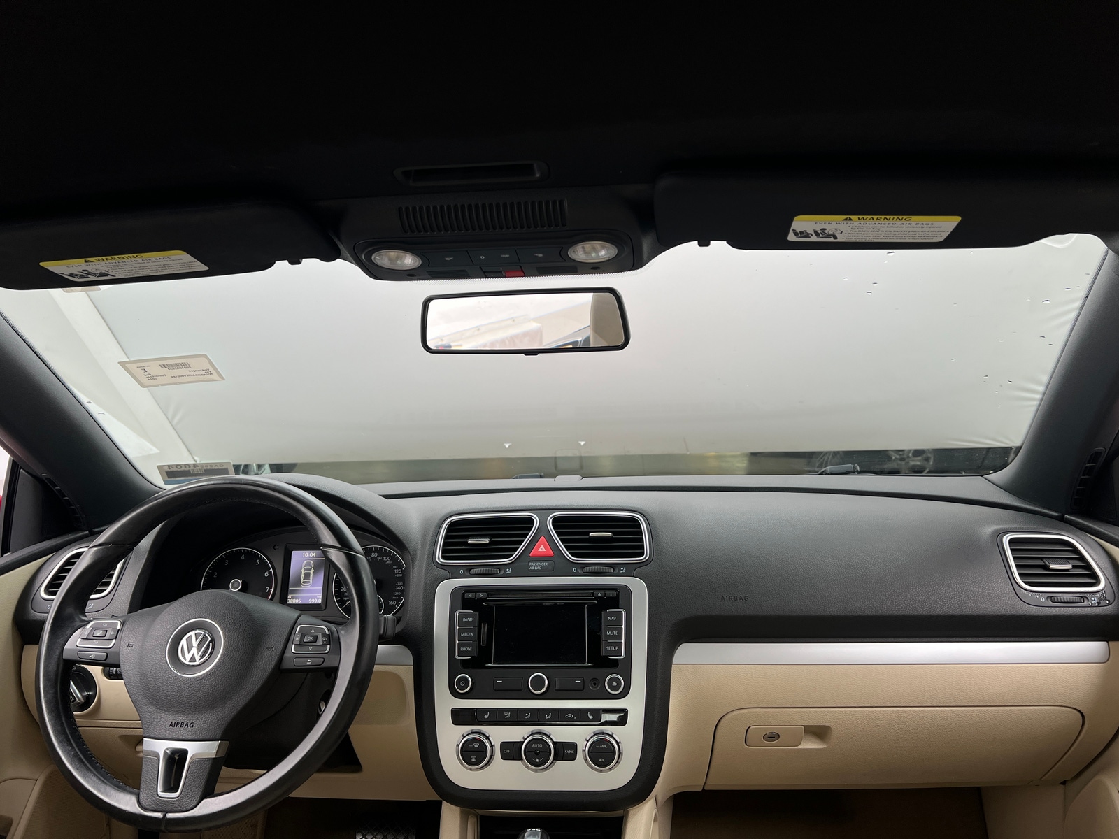 Thumbnail: 2014 Volkswagen Eos - 2