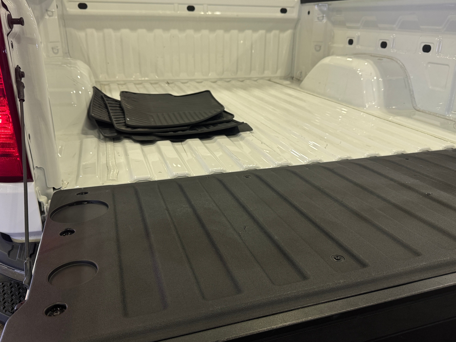 Thumbnail: 2023 Chevrolet Silverado 1500 - 7