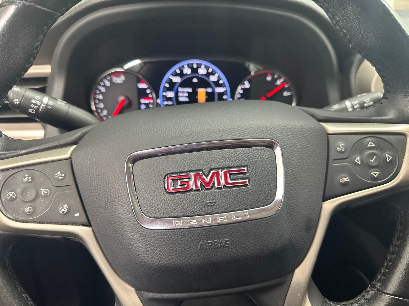 Thumbnail: 2022 GMC Acadia - 4