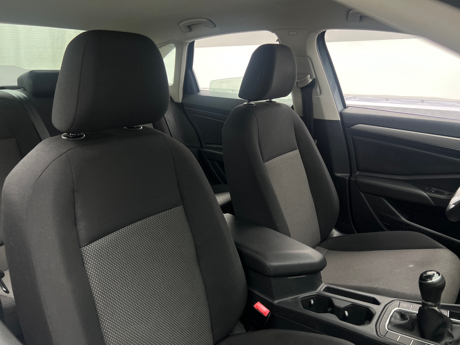 Thumbnail: 2019 Volkswagen Jetta - 2