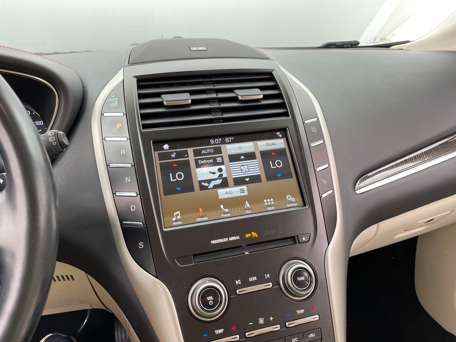Thumbnail: 2019 Lincoln MKC - 3