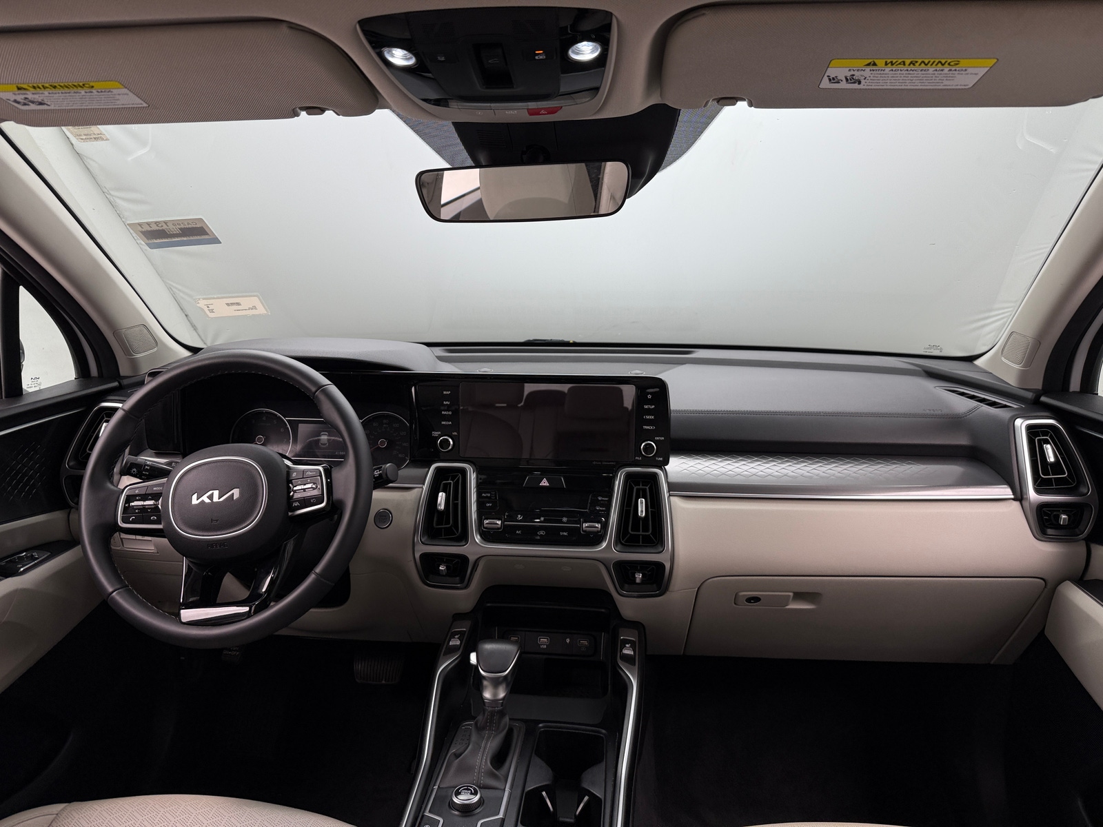 Thumbnail: 2023 Kia Sorento - 2