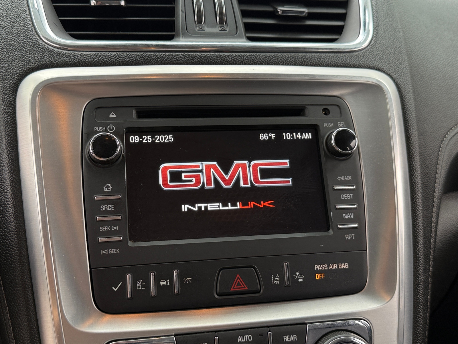 Thumbnail: 2017 GMC Acadia - 3