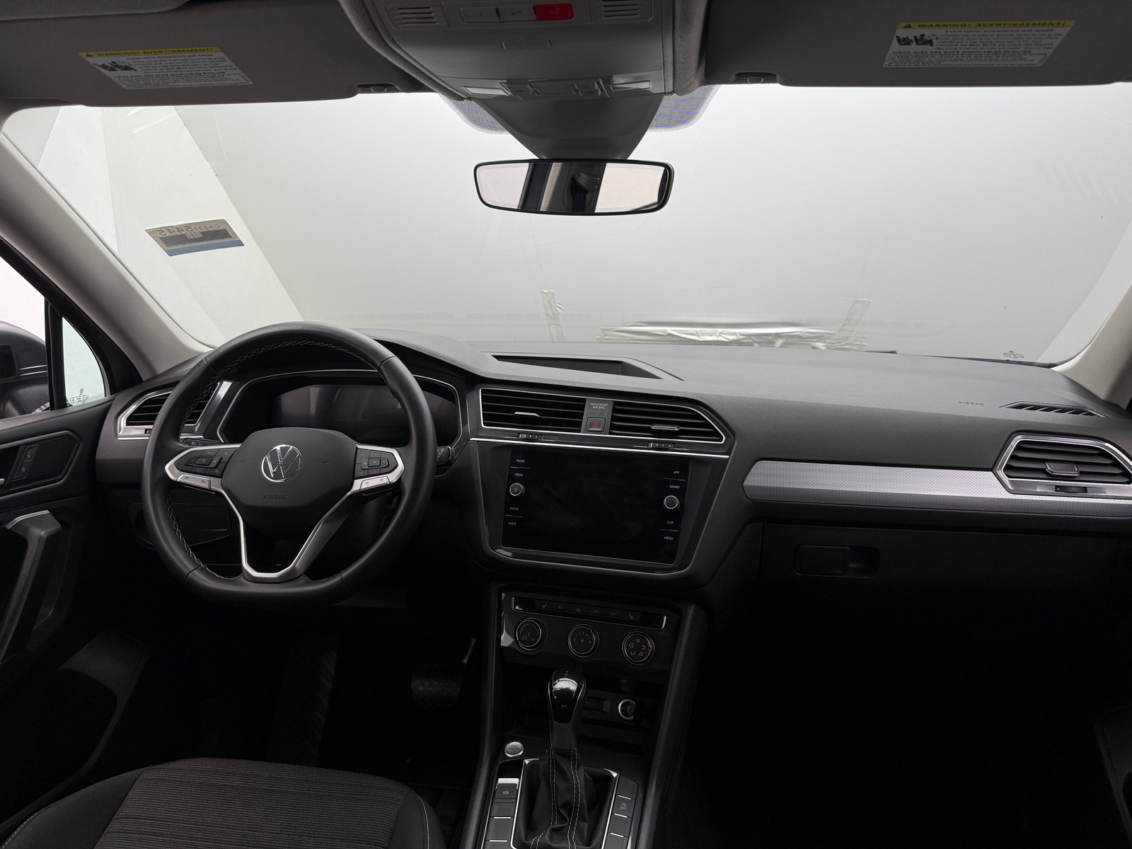 Thumbnail: 2024 Volkswagen Tiguan - 3