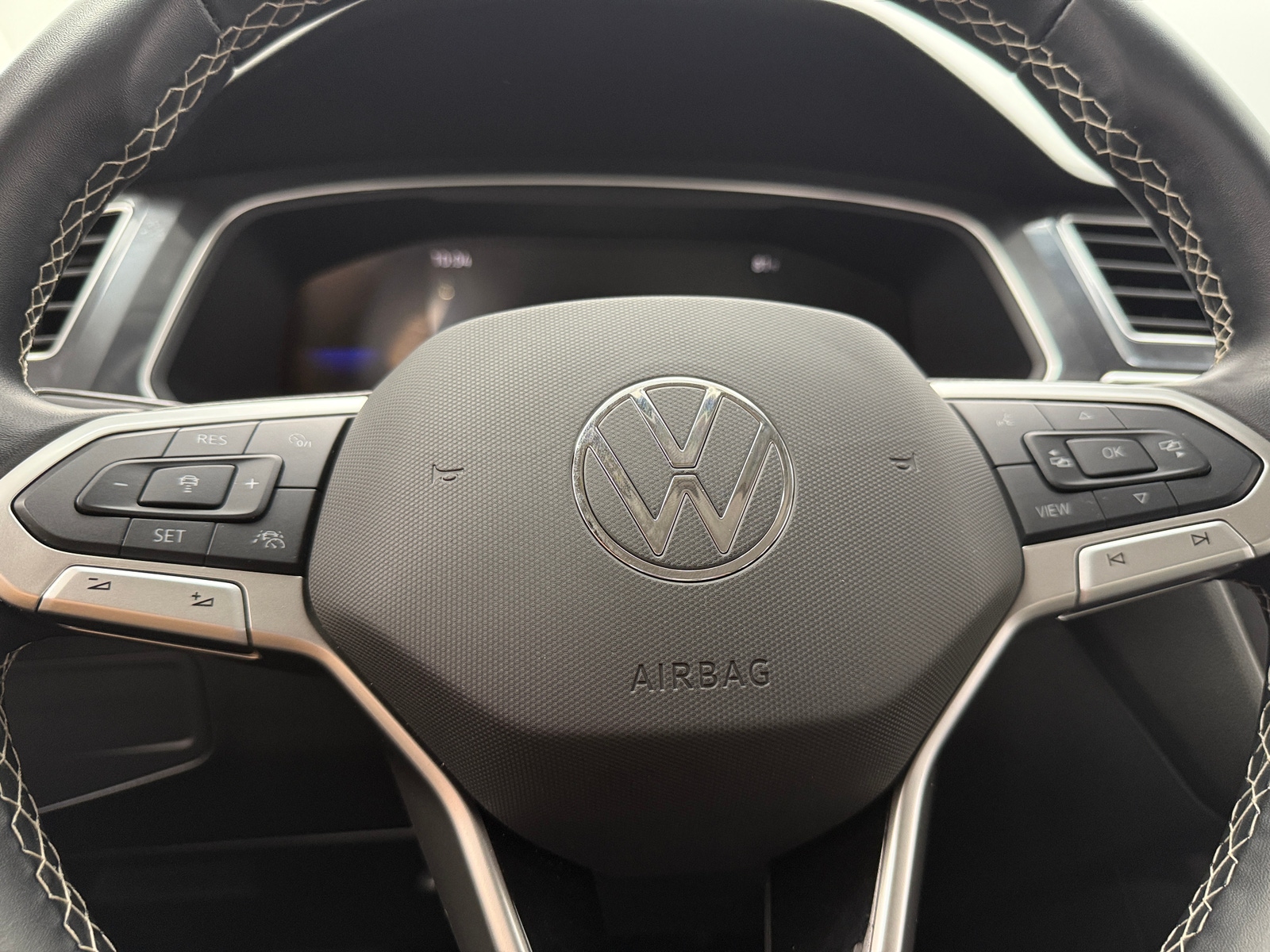 Thumbnail: 2024 Volkswagen Tiguan - 5