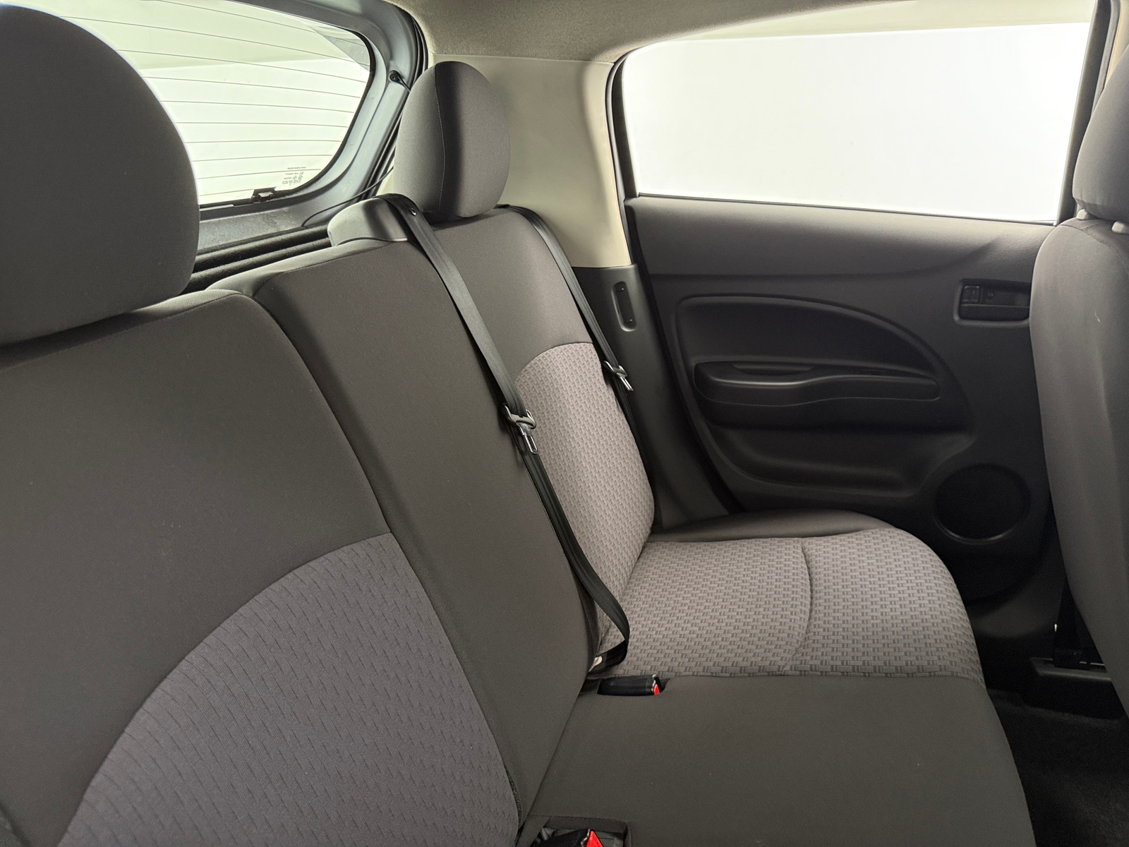 Thumbnail: 2020 Mitsubishi Mirage - 6