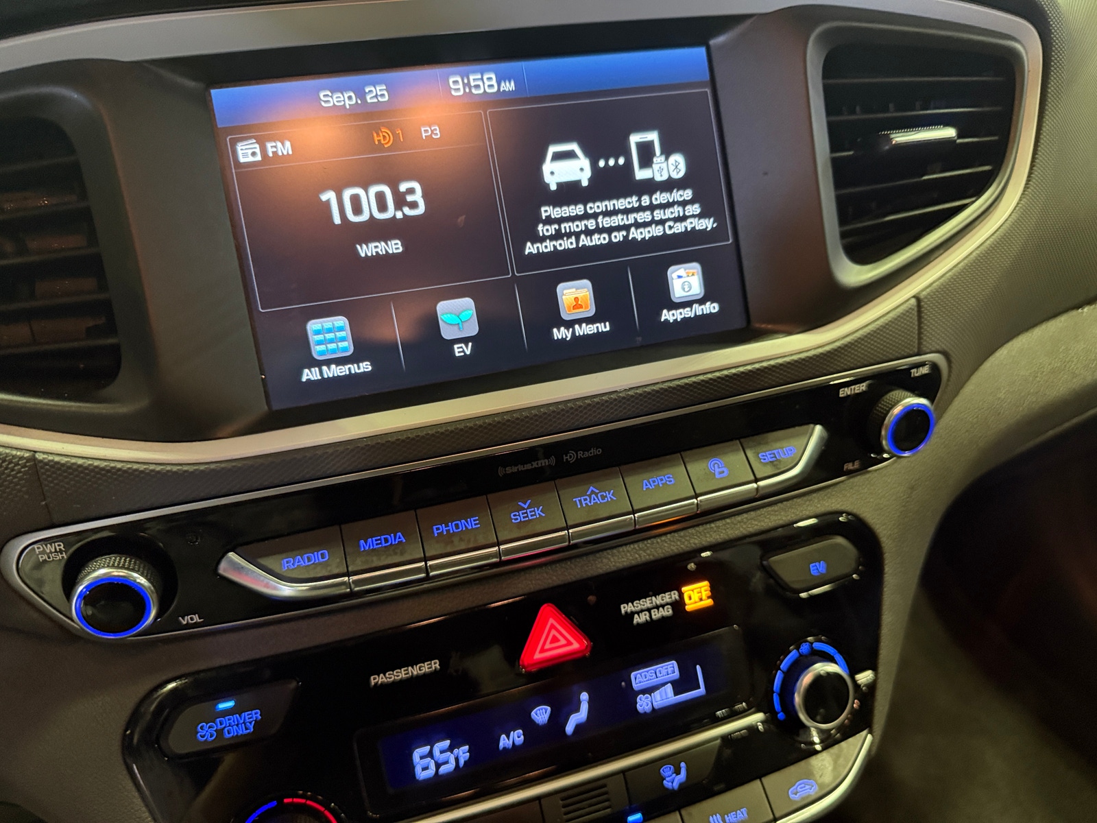 Thumbnail: 2019 Hyundai Ioniq - 4