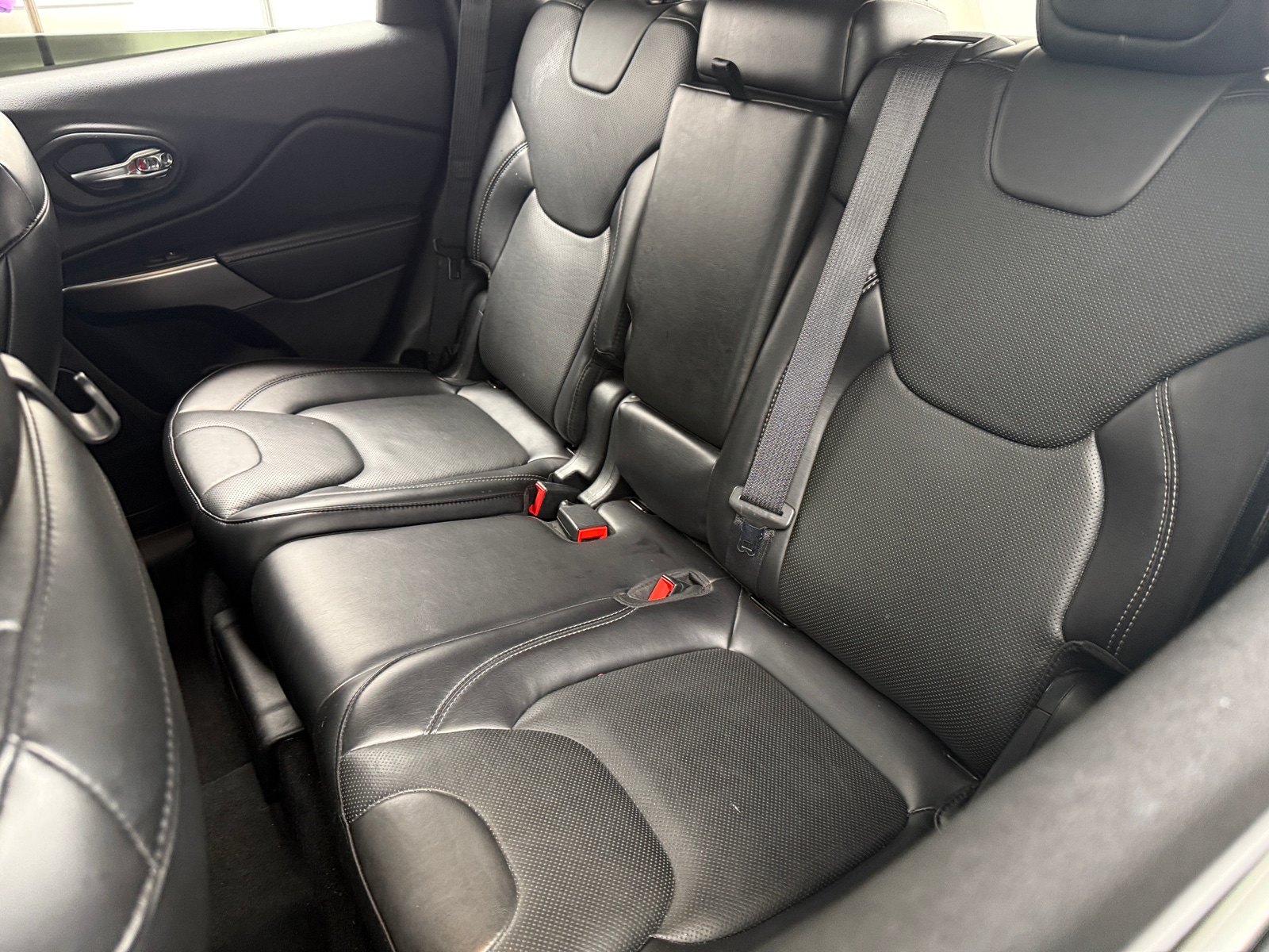 Thumbnail: 2021 Jeep Cherokee - 5