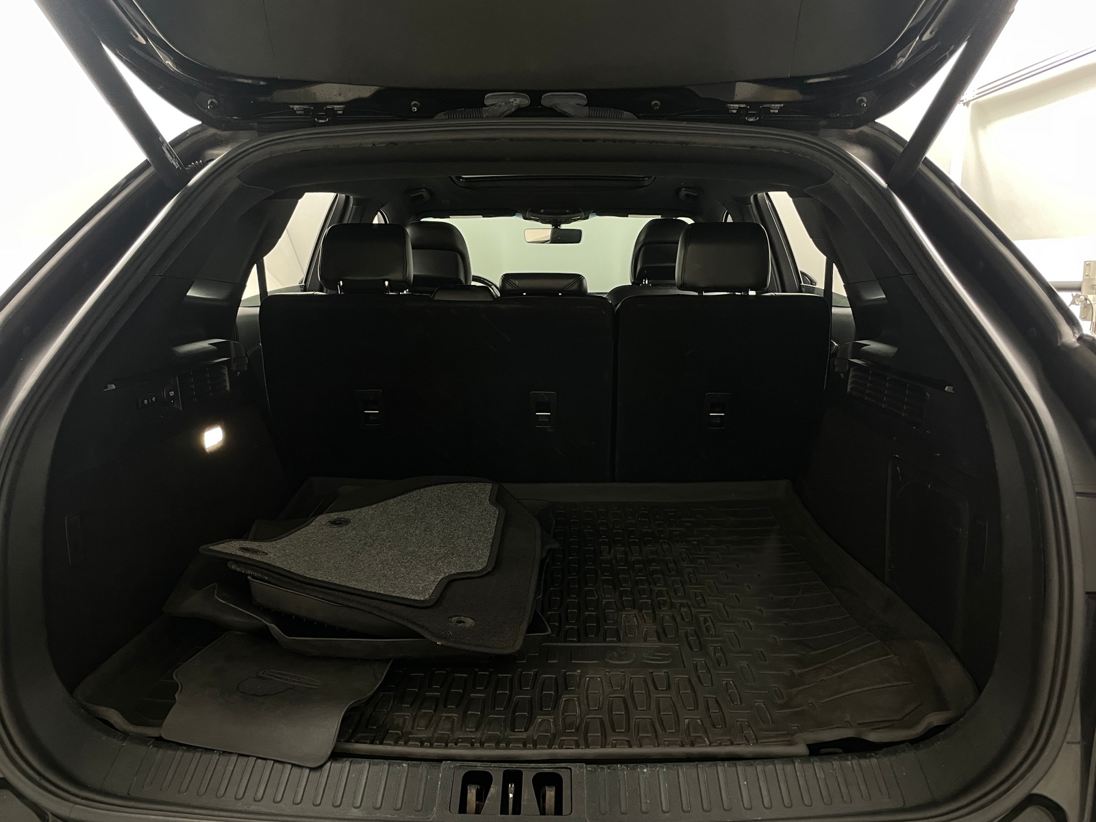 Thumbnail: 2019 Lincoln Nautilus - 6