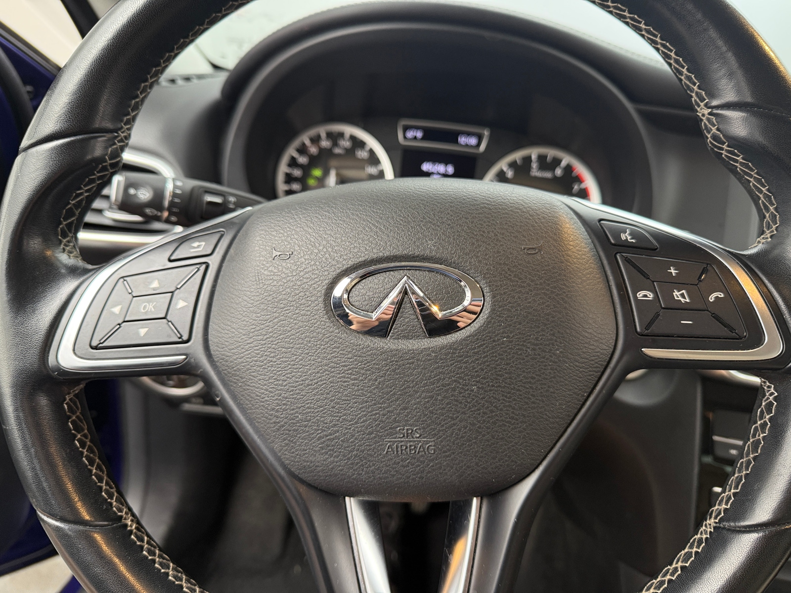 Thumbnail: 2019 INFINITI QX30 - 4