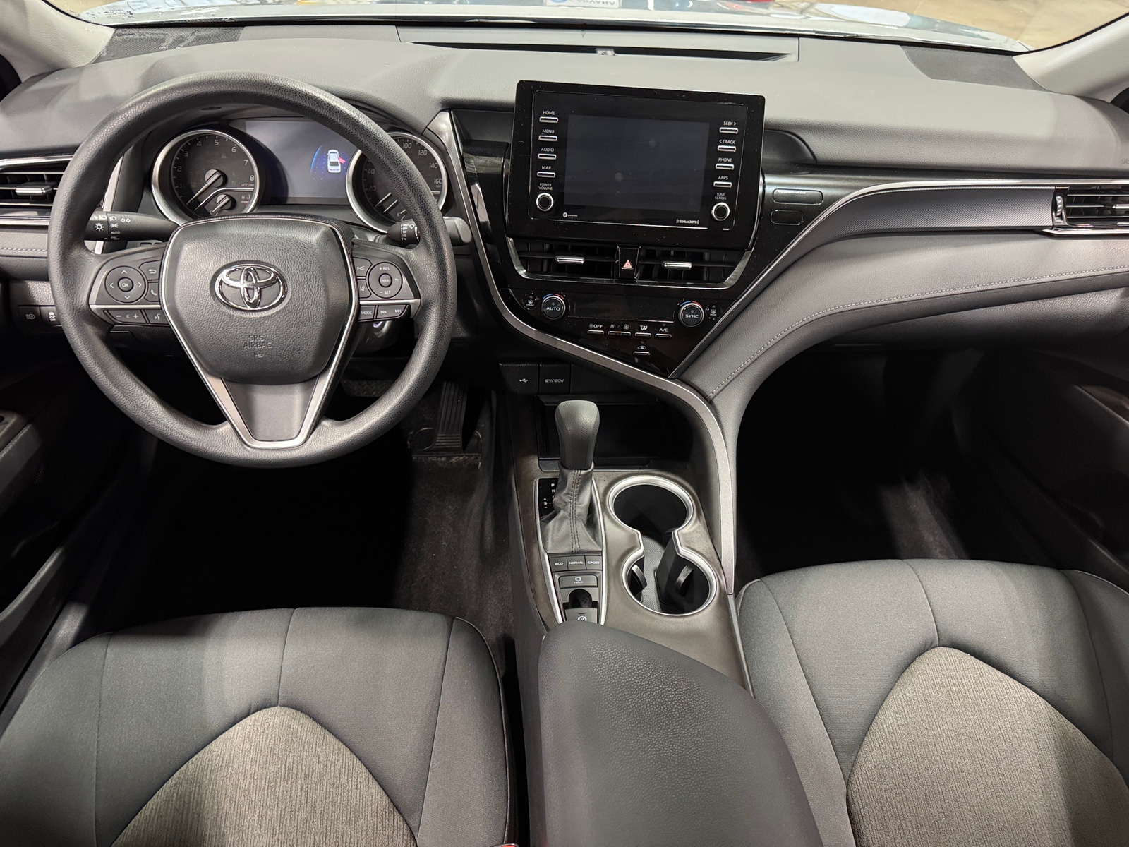 Thumbnail: 2022 Toyota Camry - 3