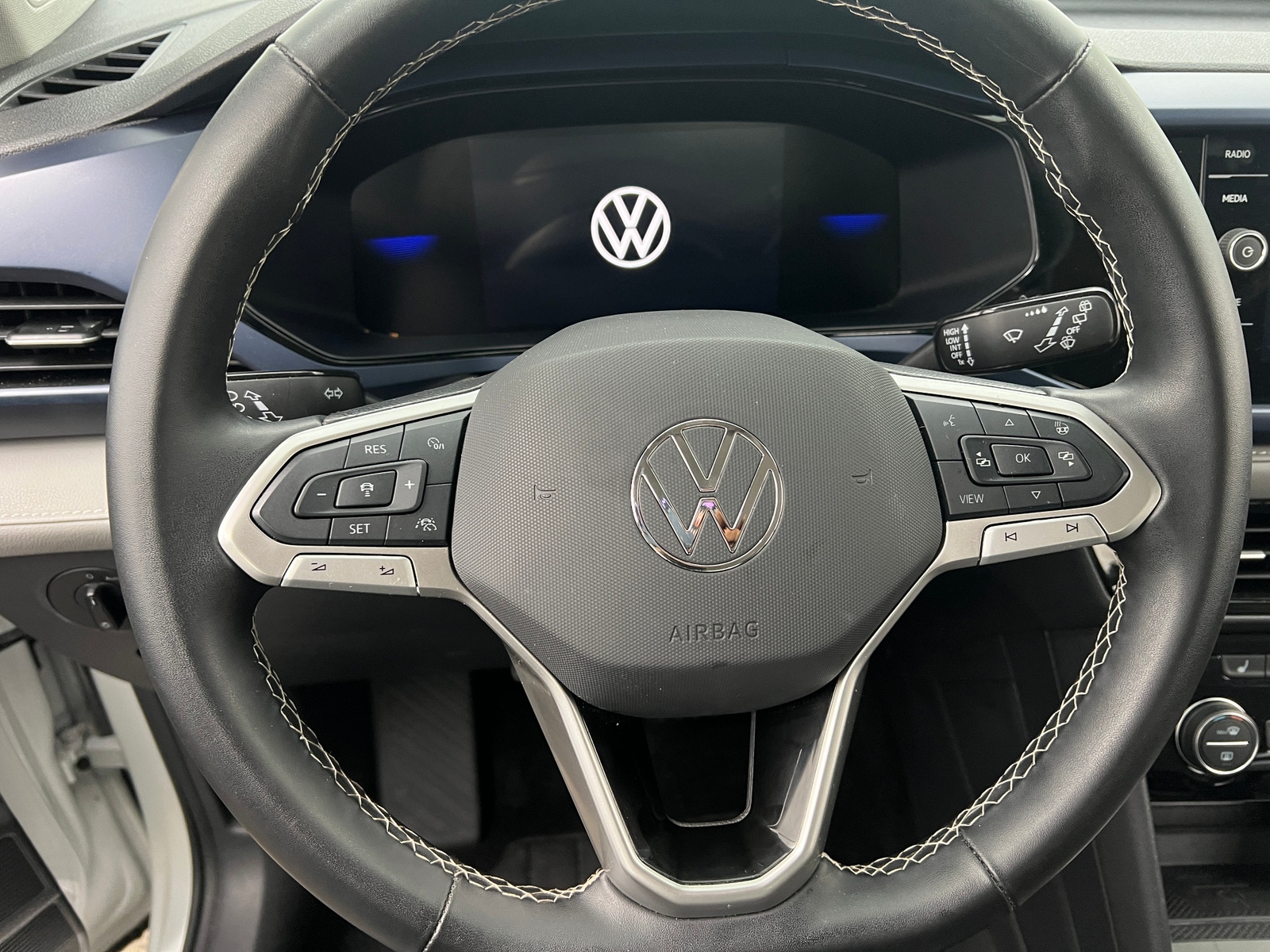 Thumbnail: 2024 Volkswagen Taos - 4