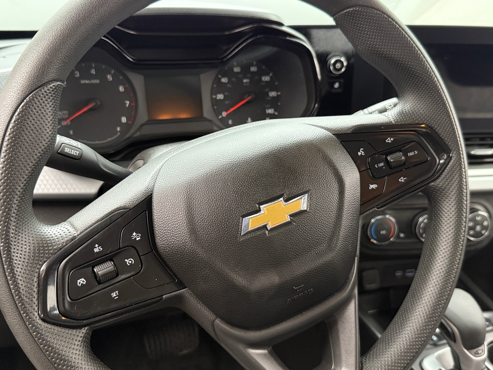 Thumbnail: 2024 Chevrolet Trax - 5