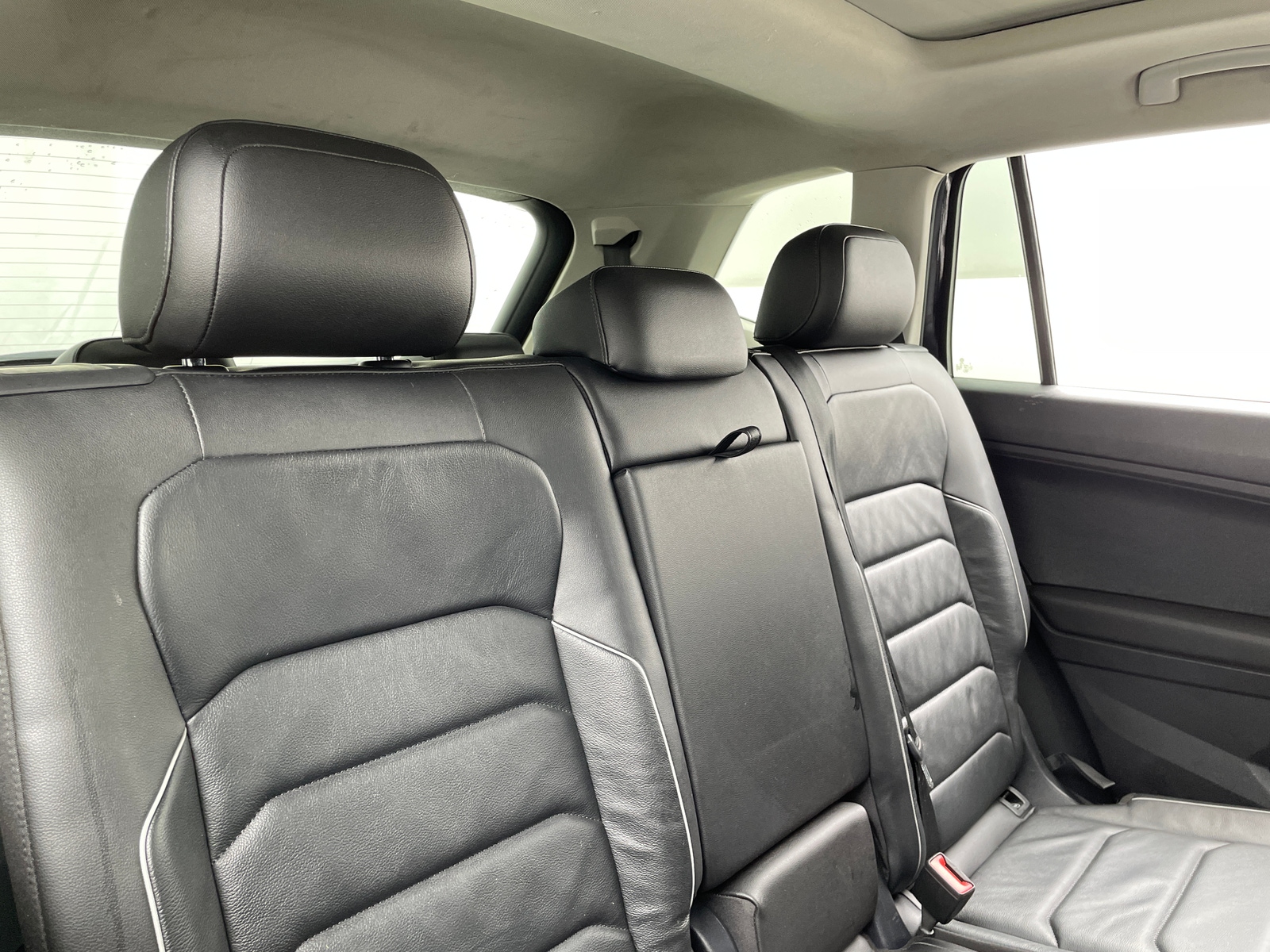 Thumbnail: 2018 Volkswagen Tiguan - 5