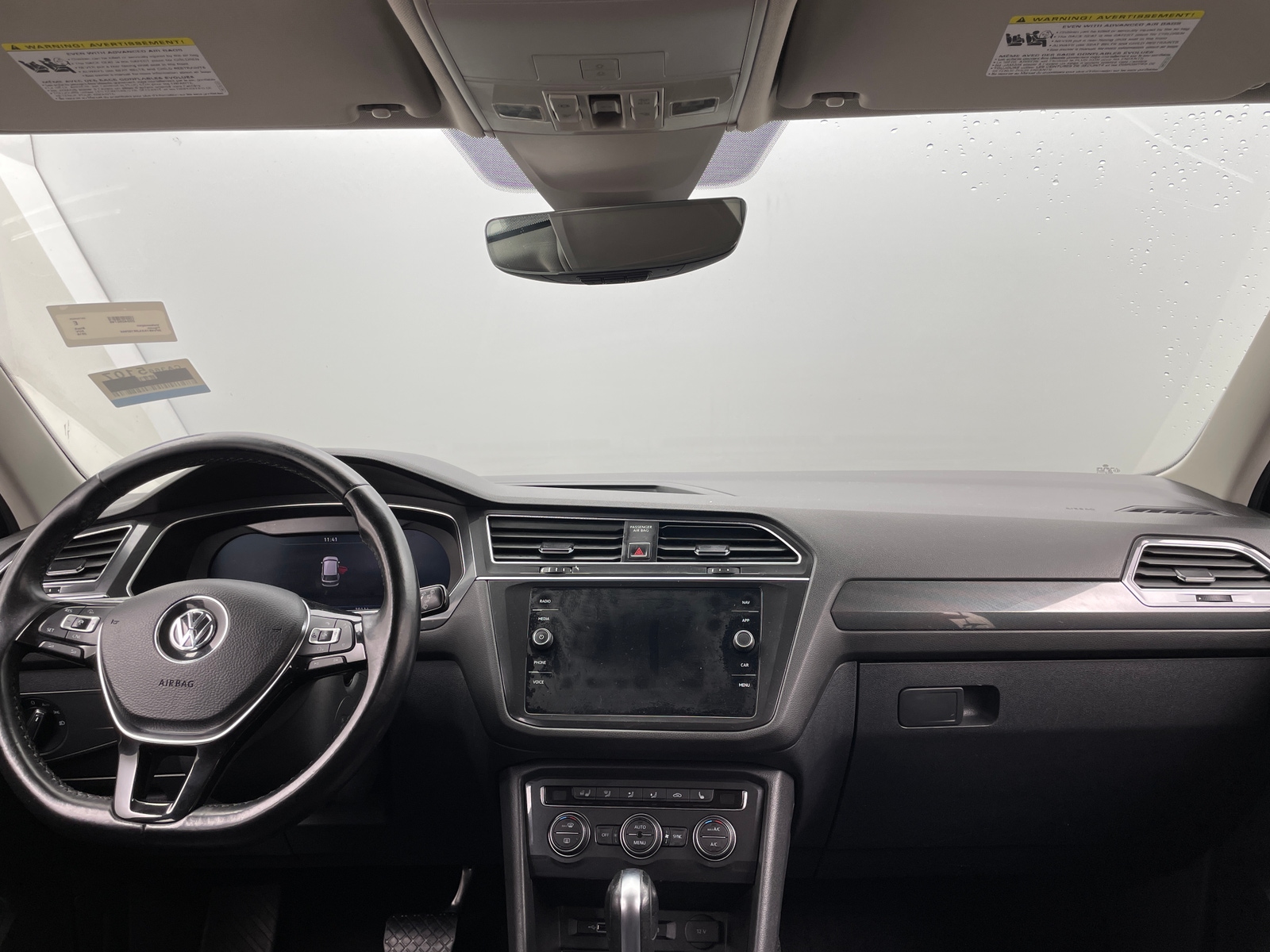 Thumbnail: 2018 Volkswagen Tiguan - 2