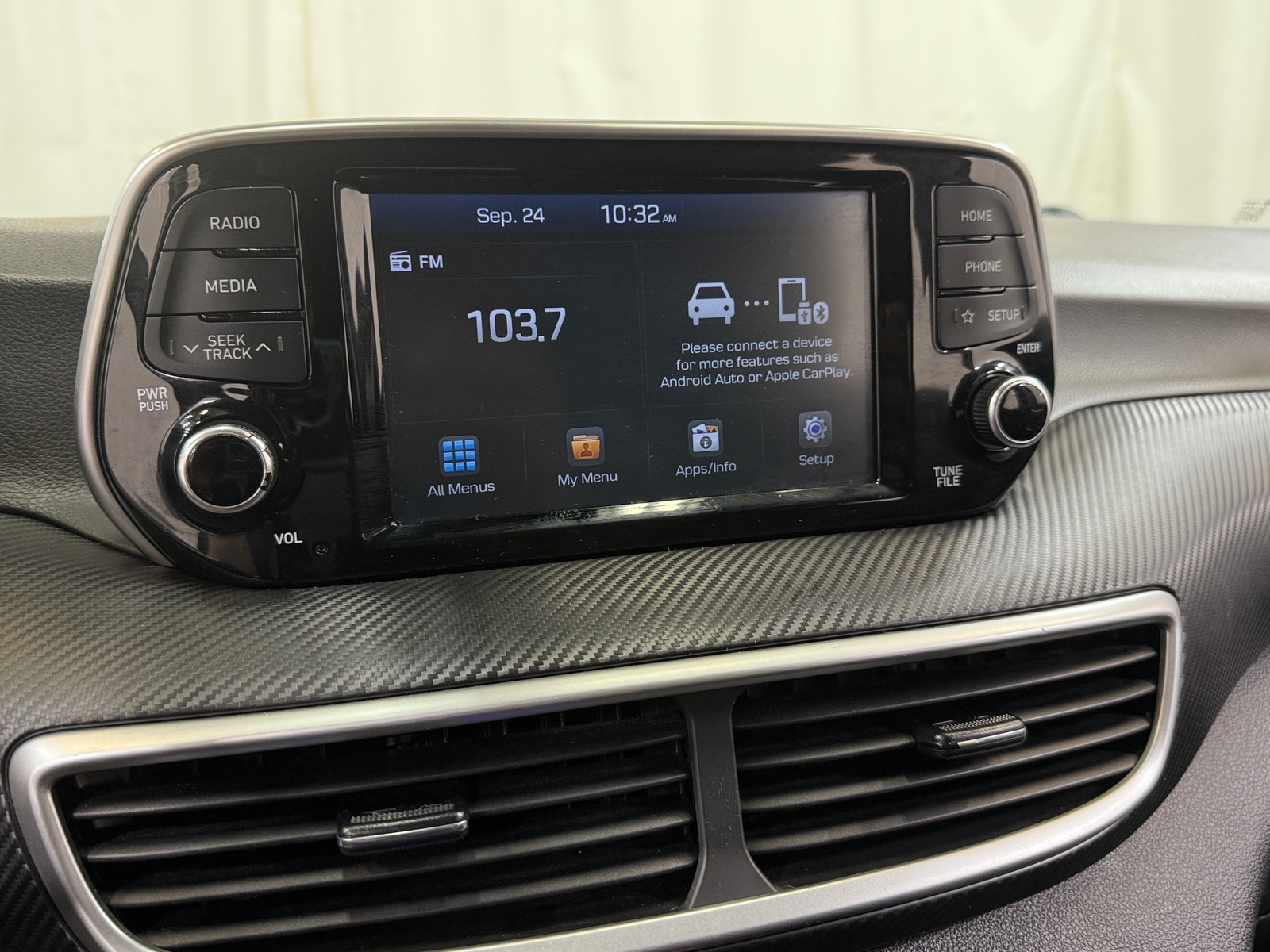 Thumbnail: 2019 Hyundai Tucson - 4