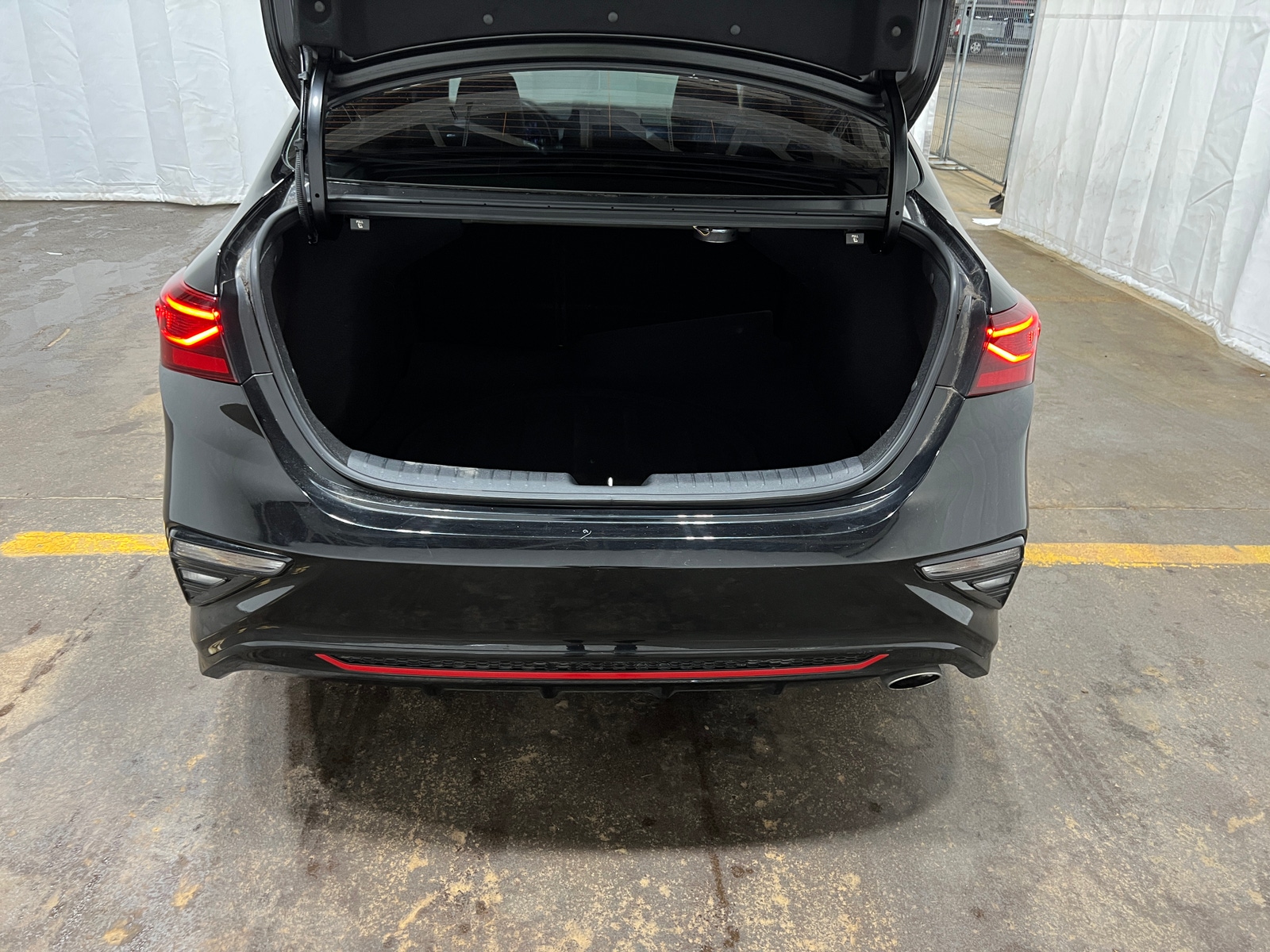 Thumbnail: 2020 Kia Forte - 6