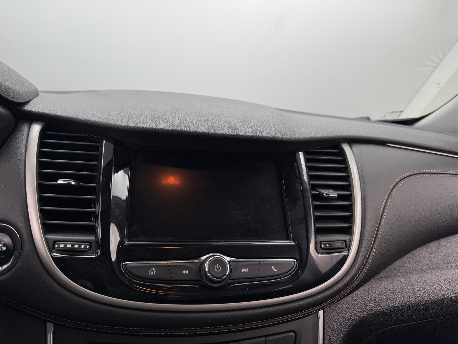 Thumbnail: 2020 Chevrolet Trax - 4