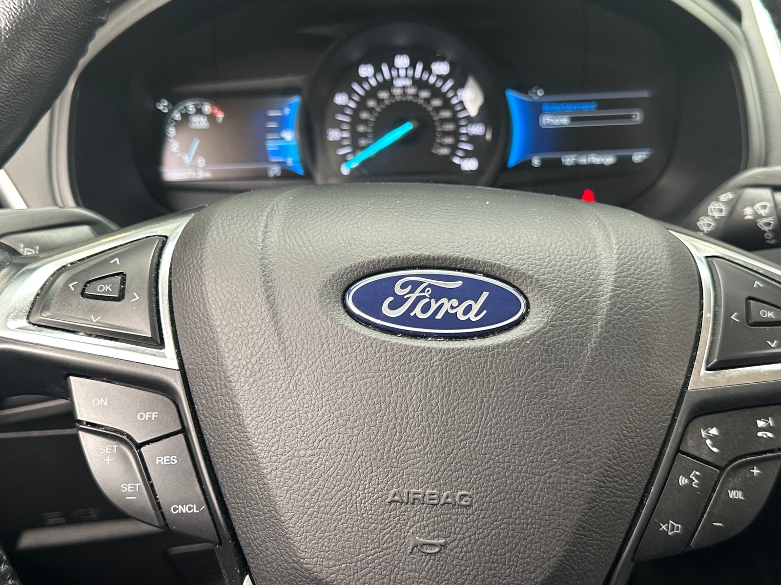 Thumbnail: 2023 Ford Edge - 4