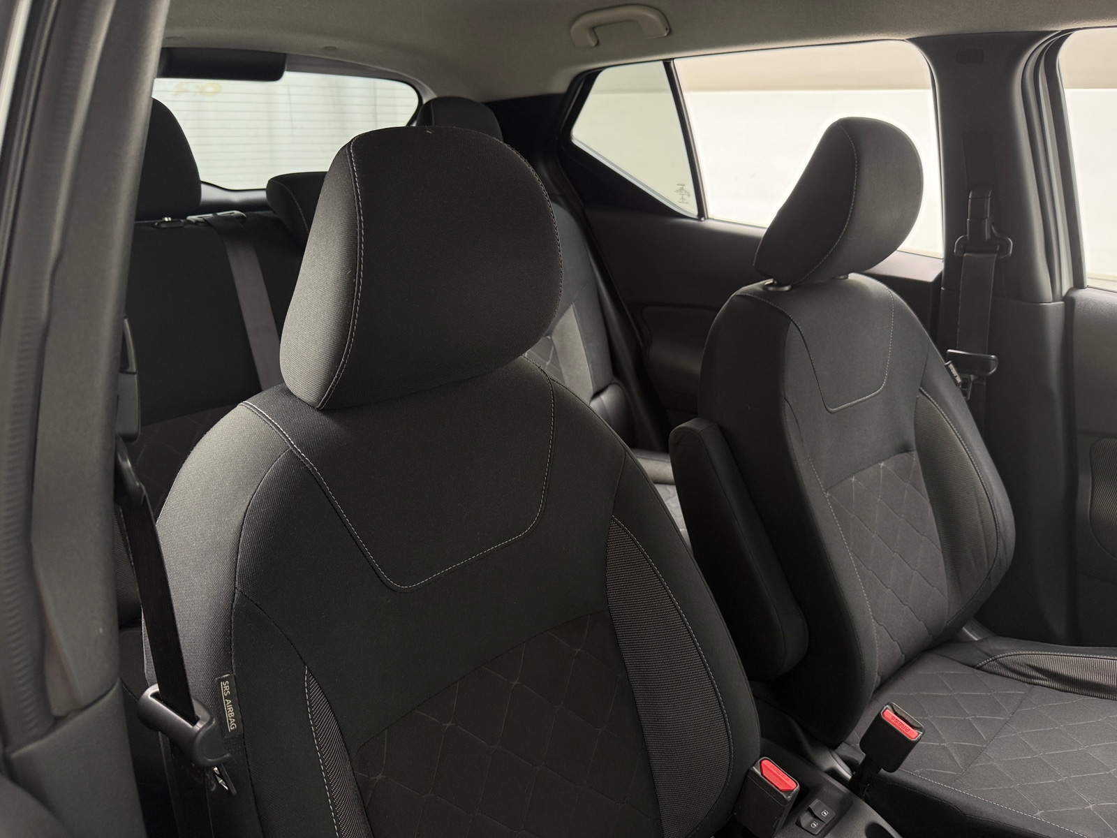 Thumbnail: 2019 Nissan Kicks - 2