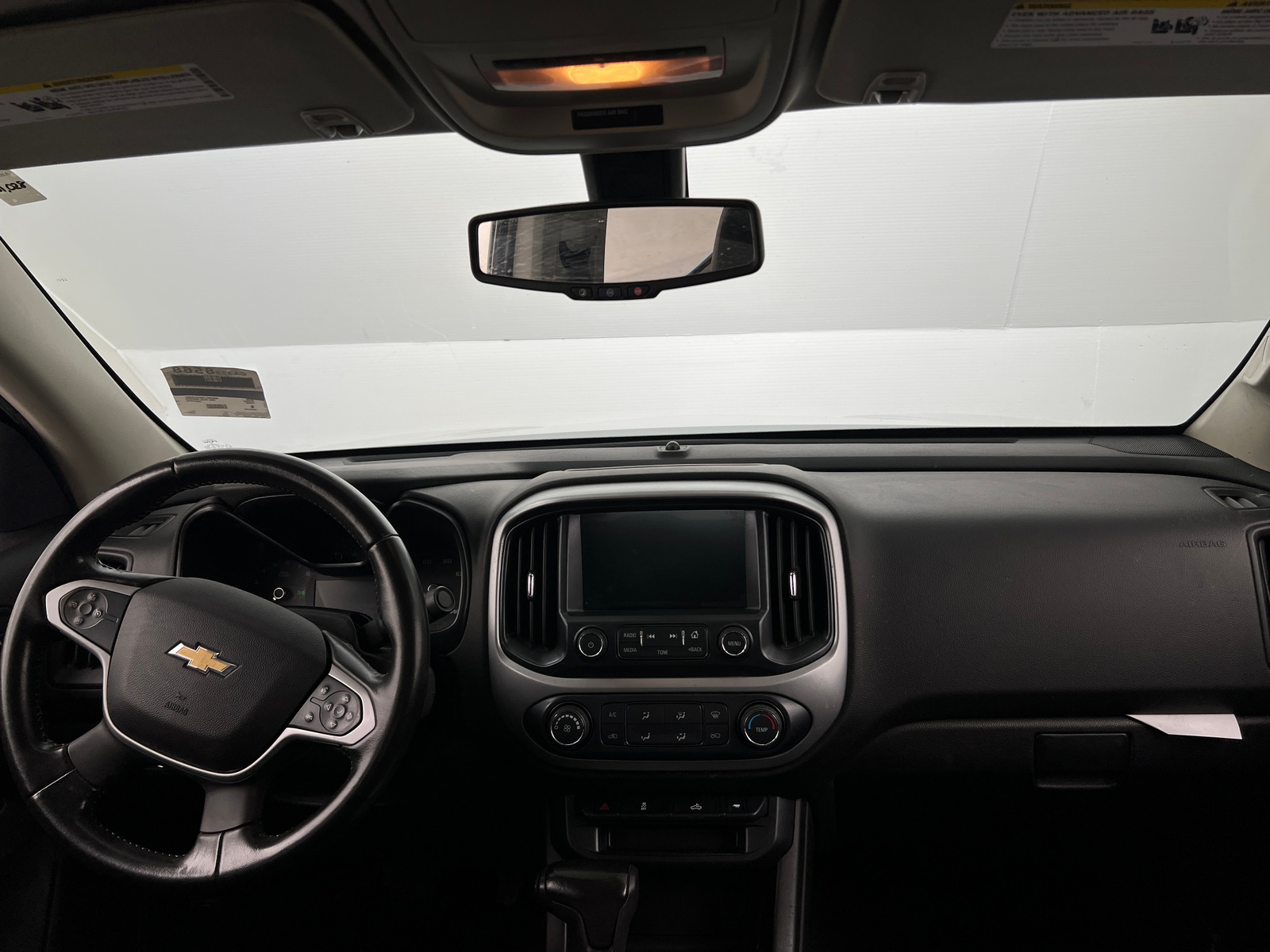 Thumbnail: 2018 Chevrolet Colorado - 3