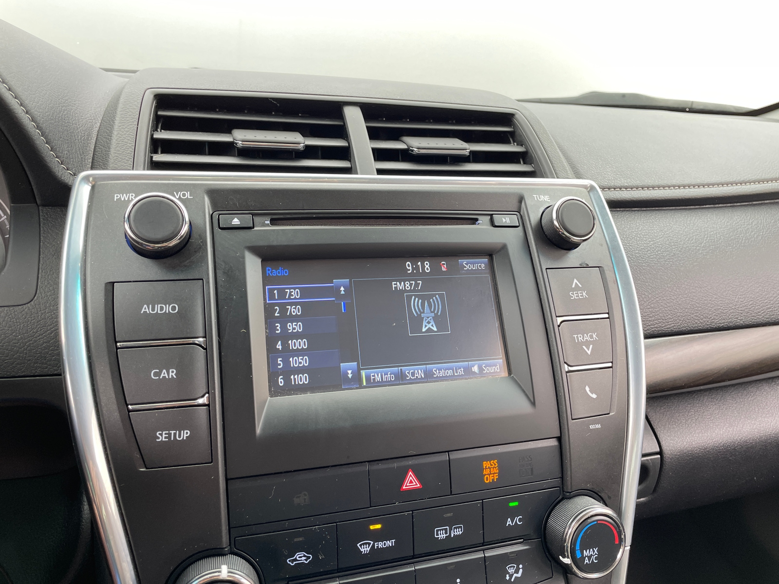 Thumbnail: 2015 Toyota Camry - 3