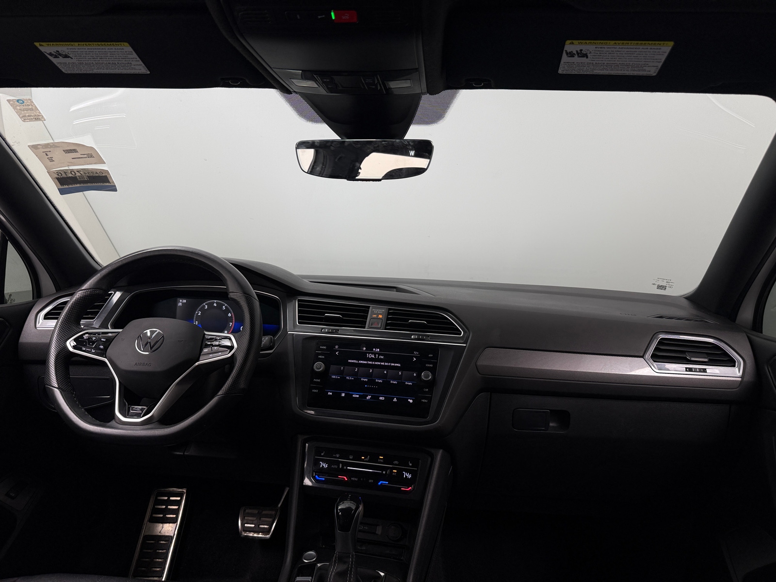 Thumbnail: 2022 Volkswagen Tiguan - 2