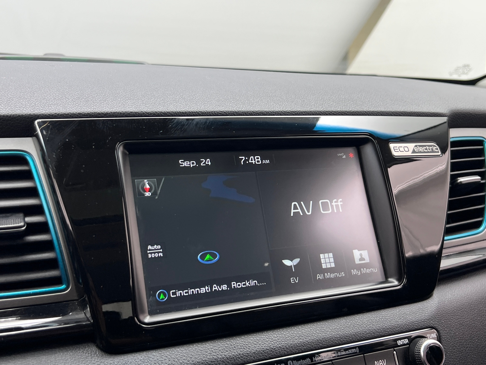 Thumbnail: 2019 Kia Niro - 3