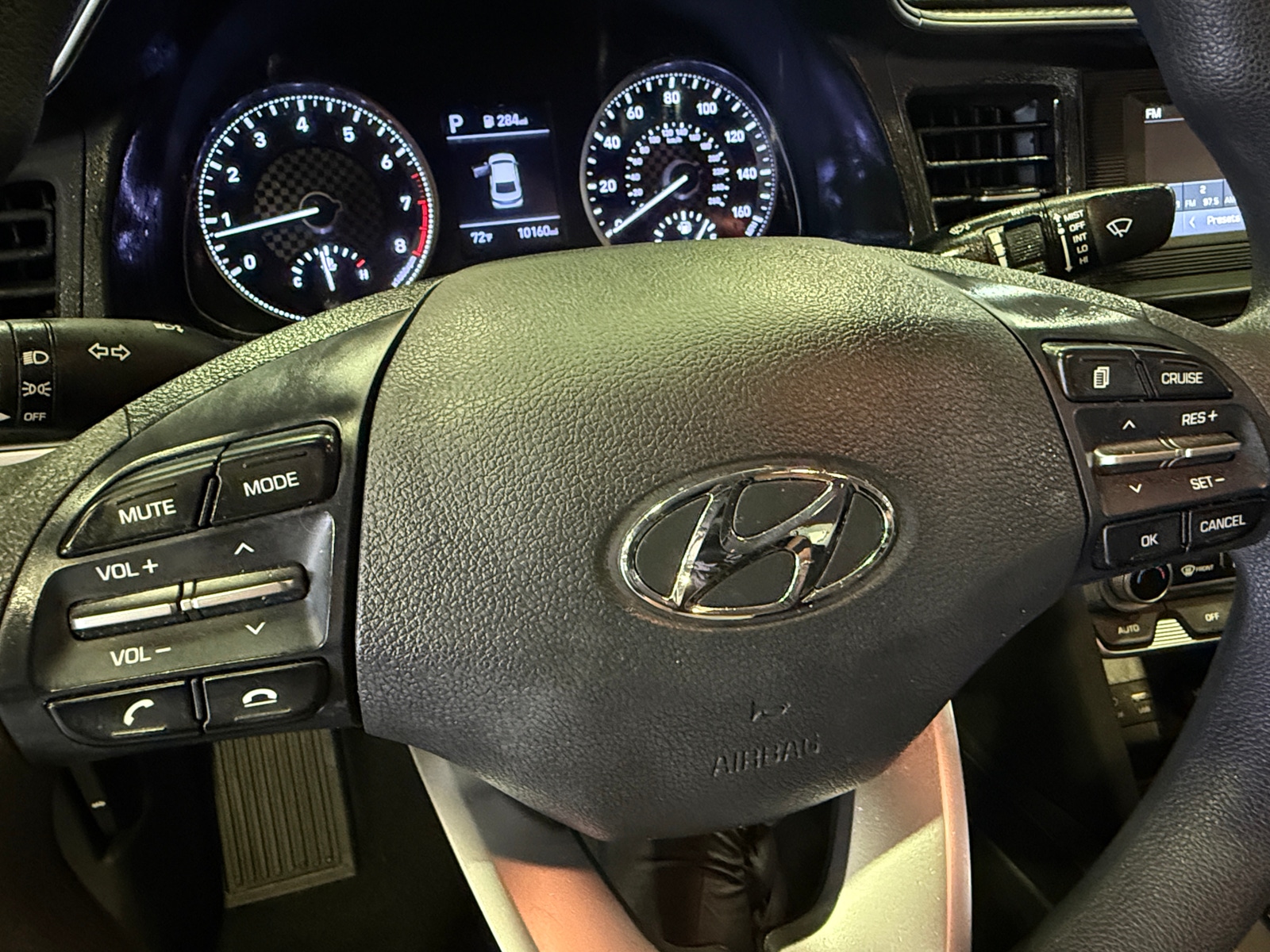 Thumbnail: 2020 Hyundai Elantra - 5