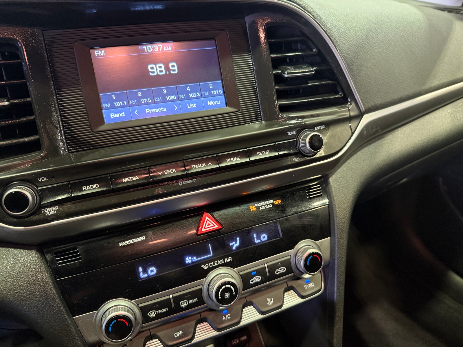 Thumbnail: 2020 Hyundai Elantra - 4