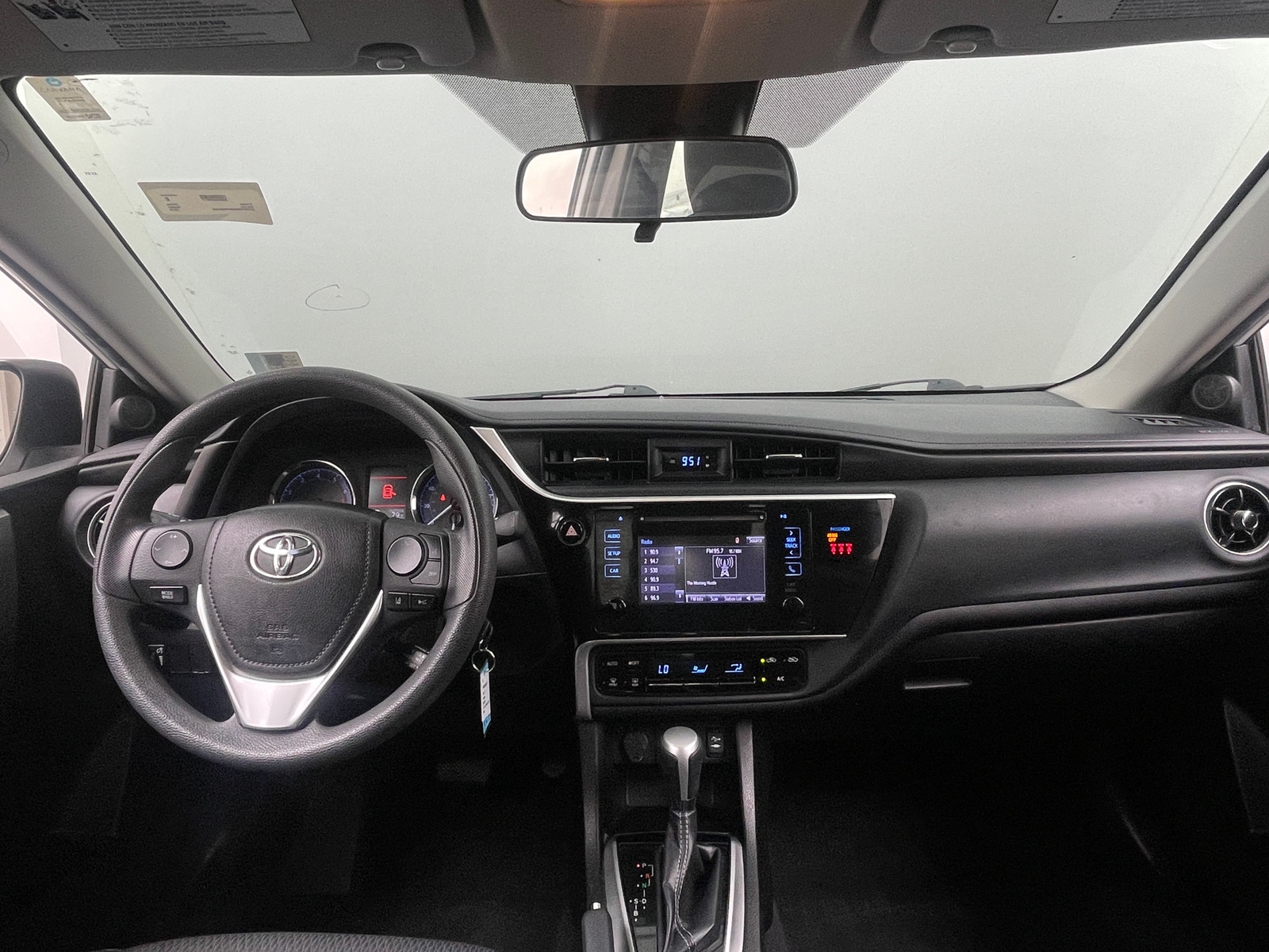Thumbnail: 2019 Toyota Corolla - 3