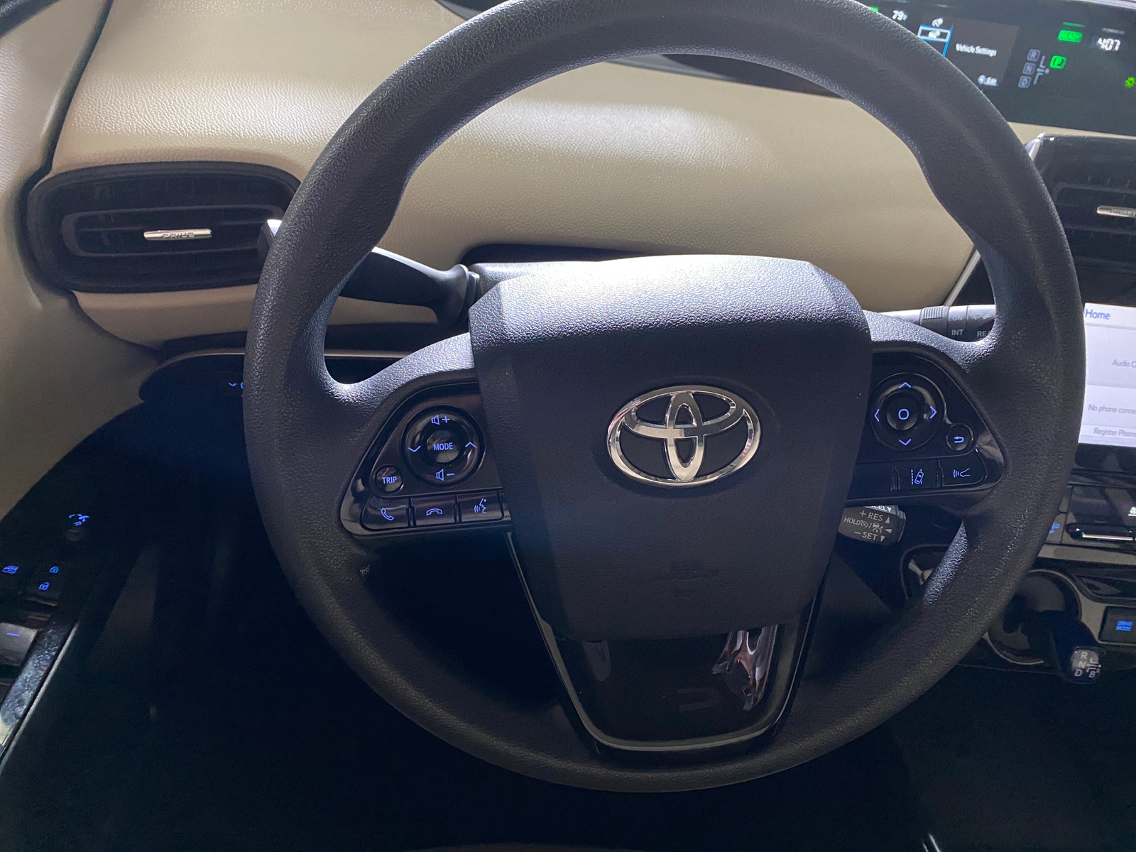 Thumbnail: 2020 Toyota Prius - 5