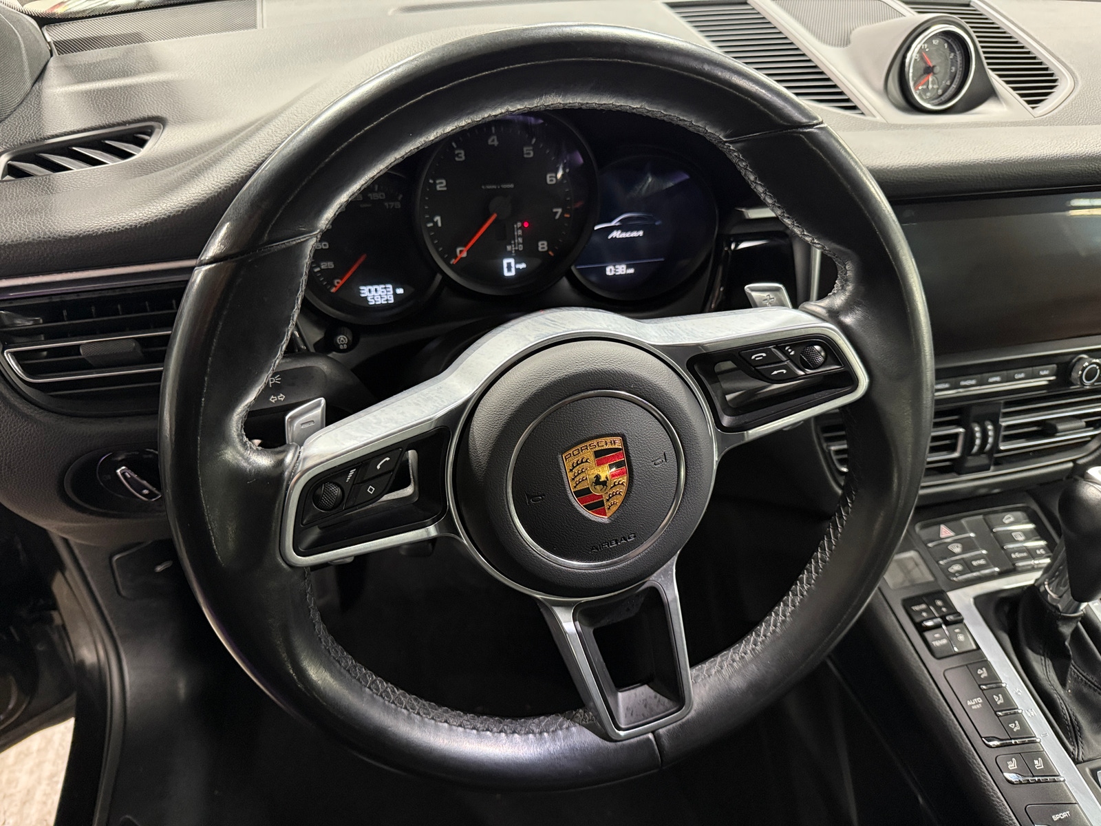 Thumbnail: 2021 Porsche Macan - 4