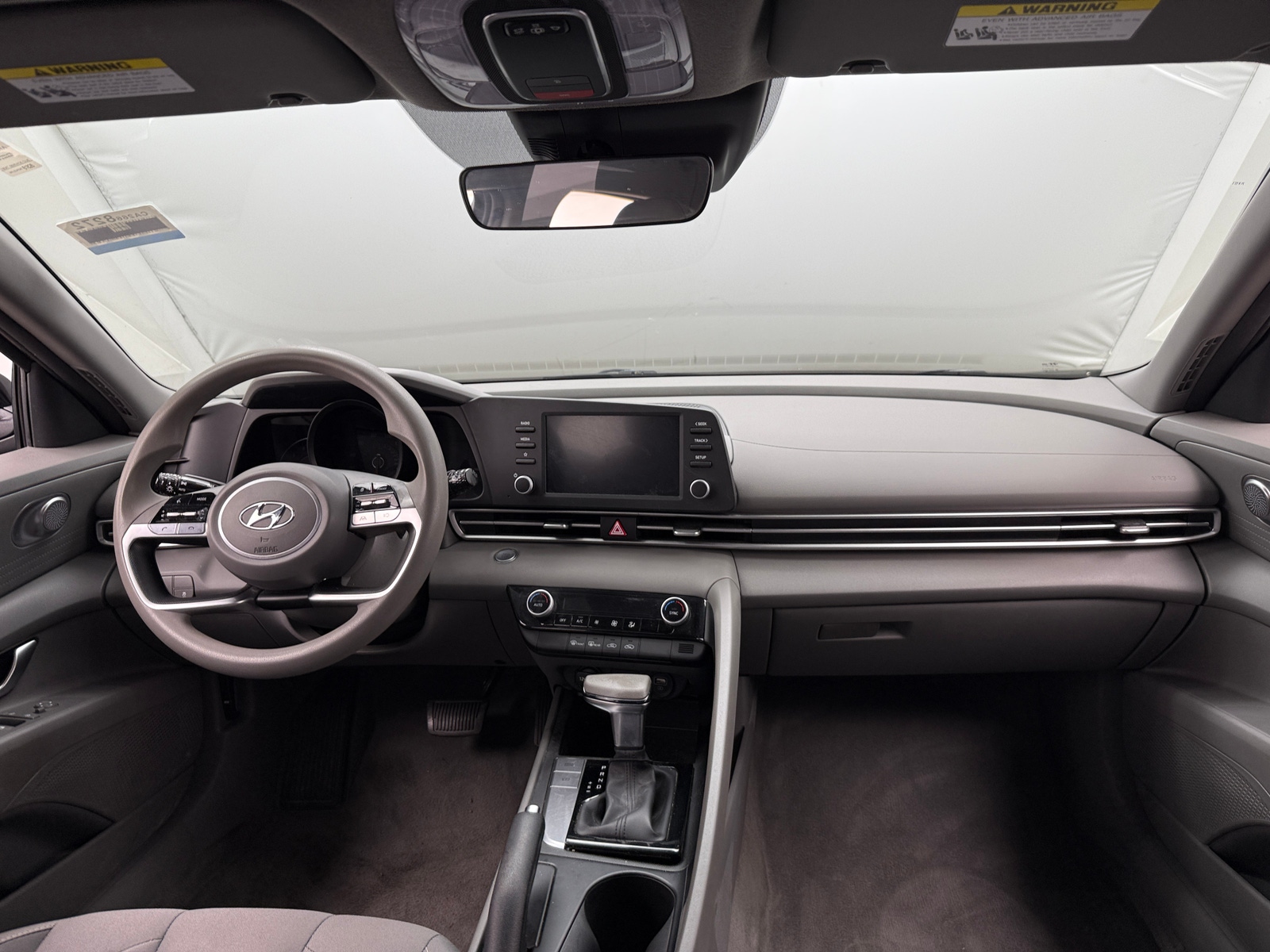 Thumbnail: 2023 Hyundai Elantra - 3