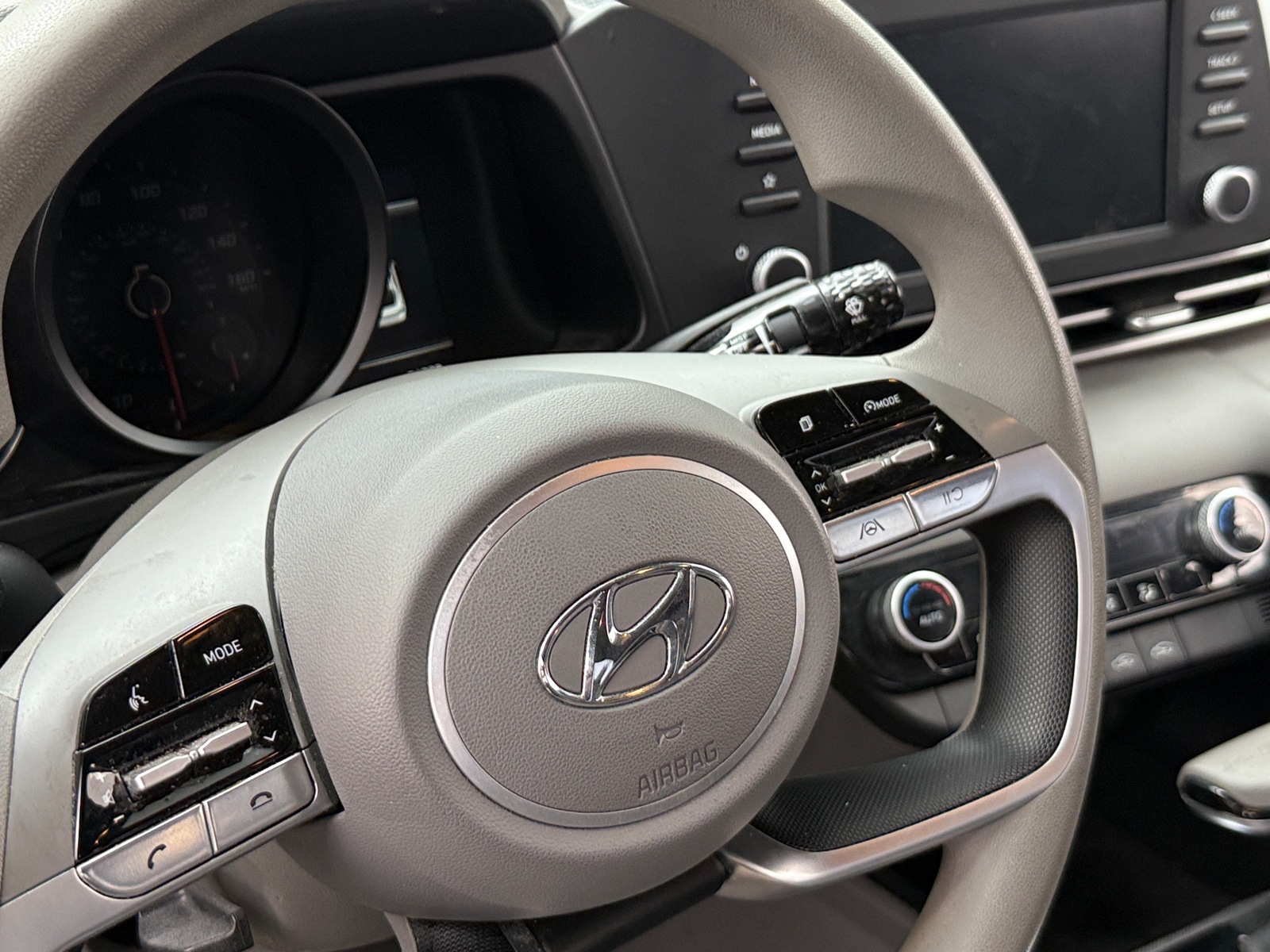 Thumbnail: 2023 Hyundai Elantra - 5