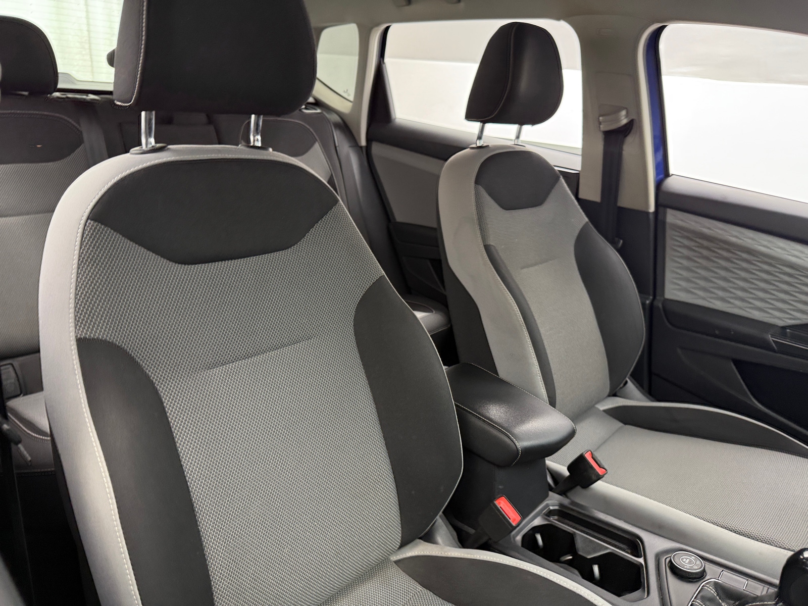 Thumbnail: 2022 Volkswagen Taos - 2